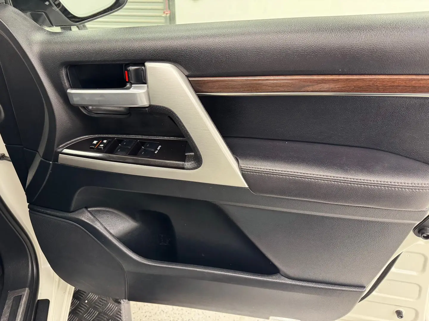 2020 Toyota Landcruiser Gallery Image 20