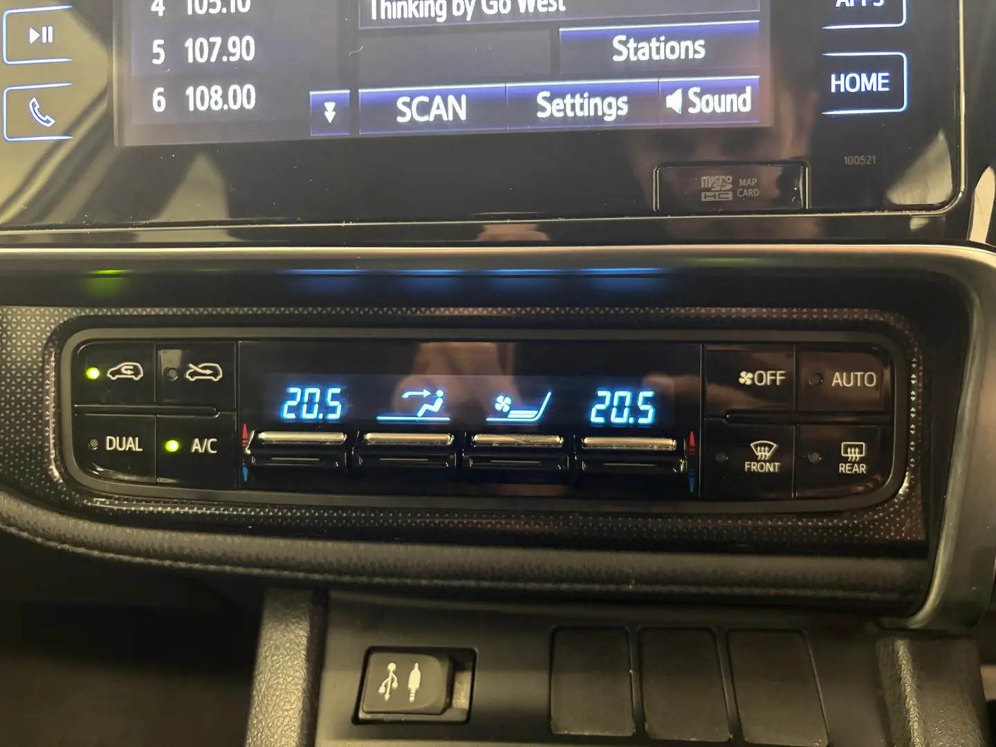 2016 Toyota Corolla Gallery Image 29