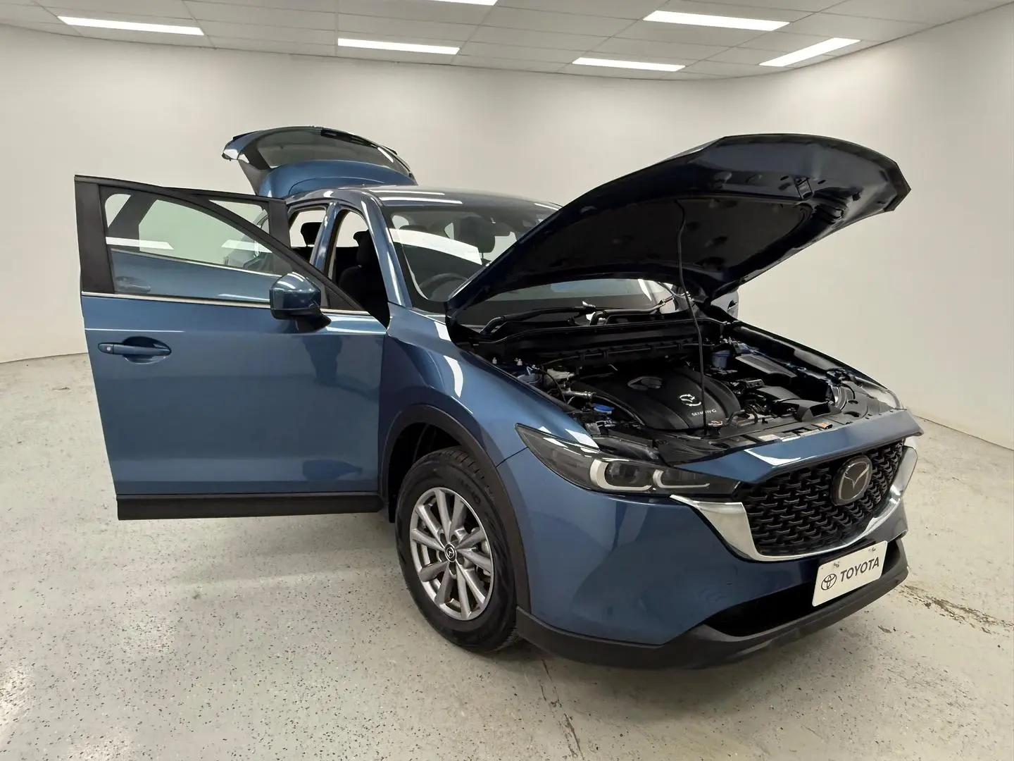 2023 Mazda CX-5 Gallery Image 18