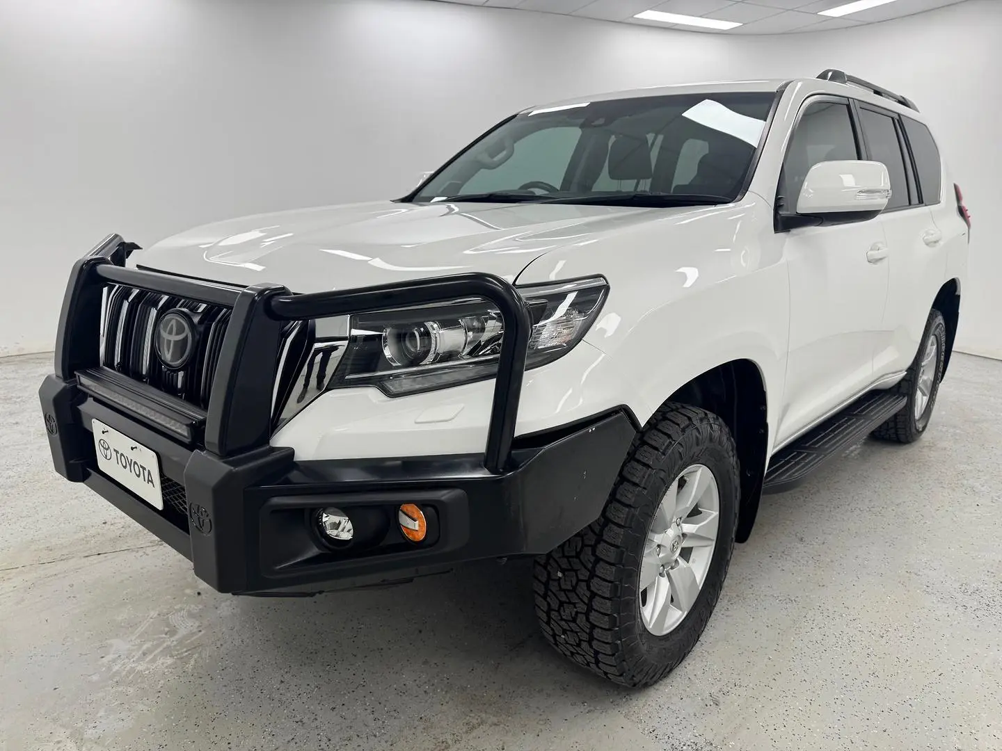 2020 Toyota Landcruiser Prado Gallery Image 6