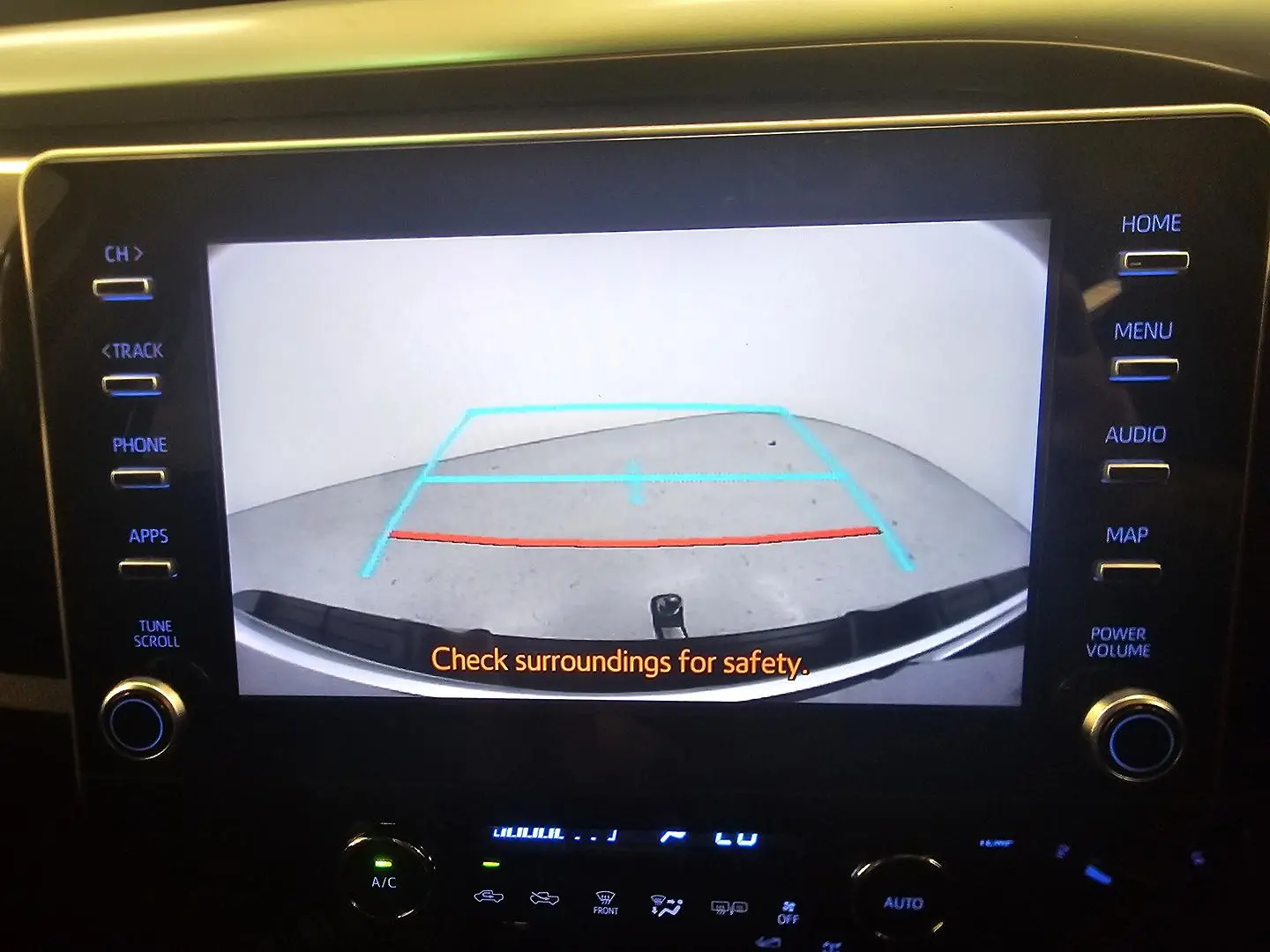 2021 Toyota Hilux Gallery Image 30