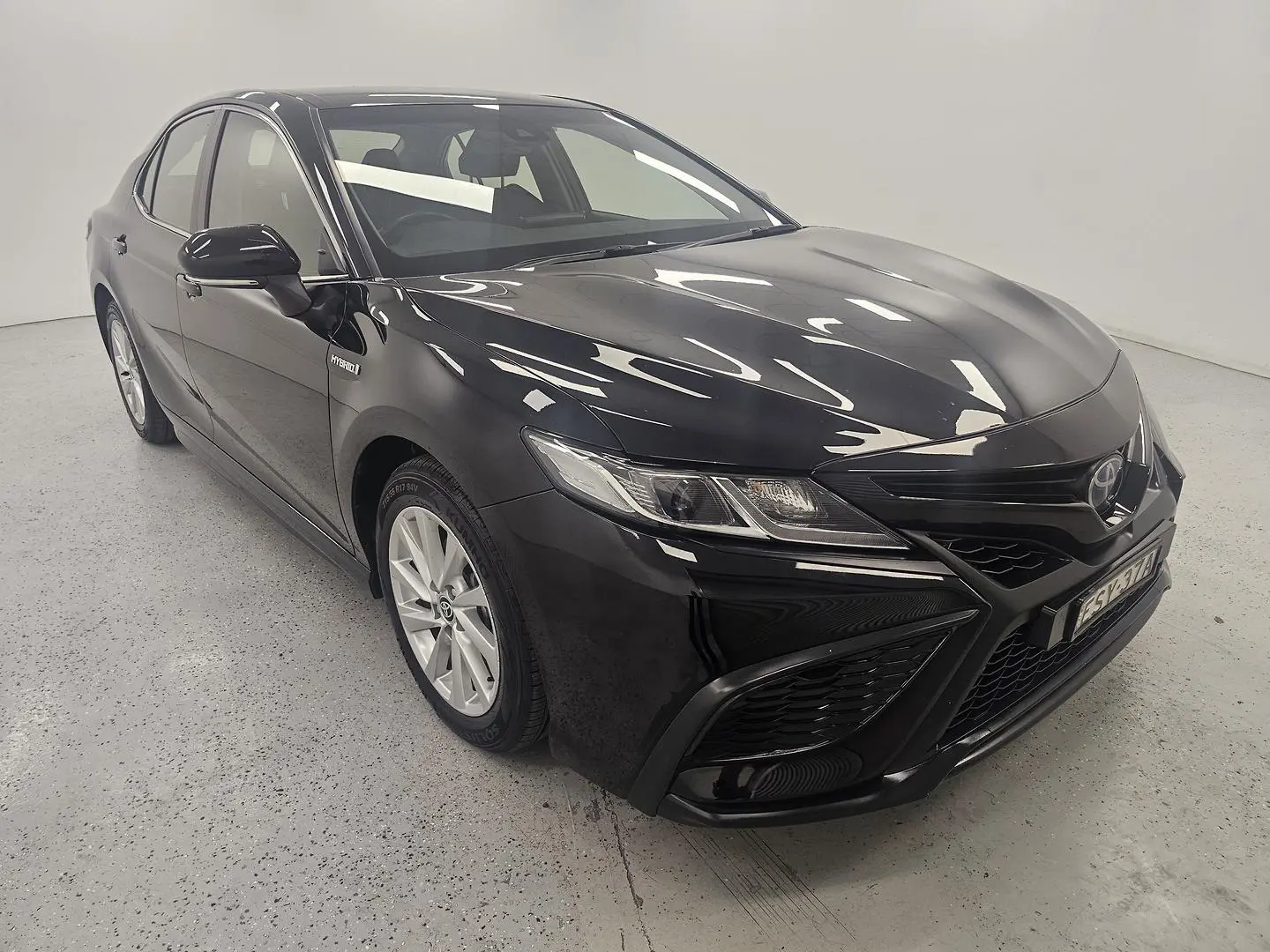 2022 Toyota Camry Gallery Image 2