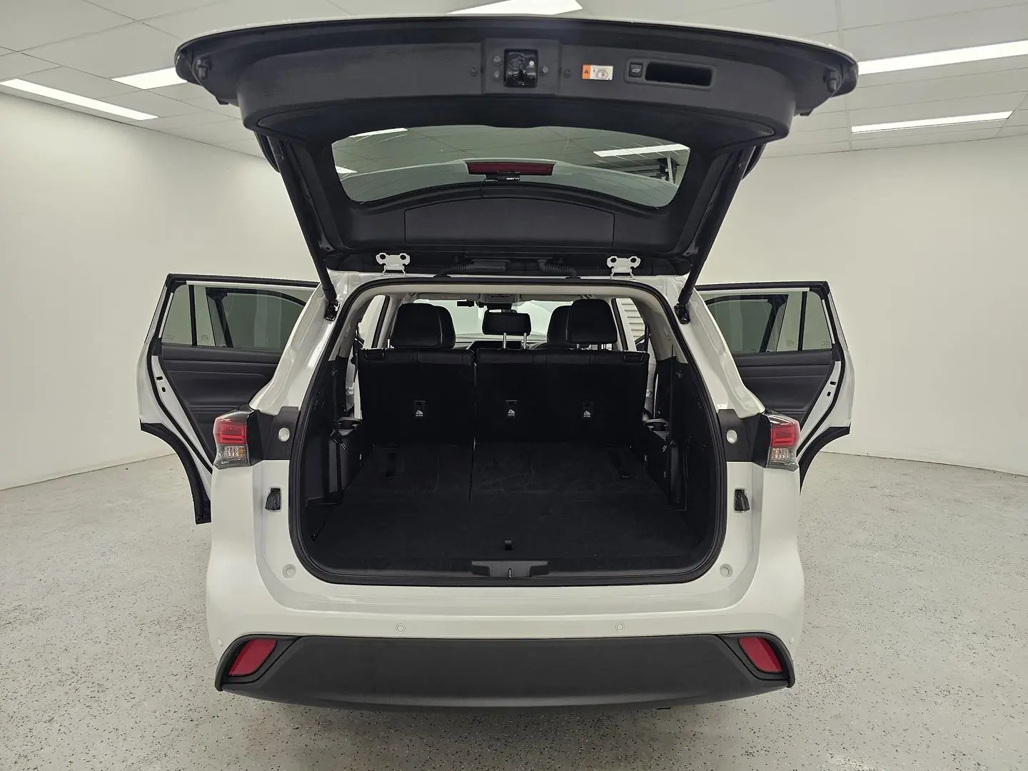 2025 Toyota Kluger Gallery Image 17