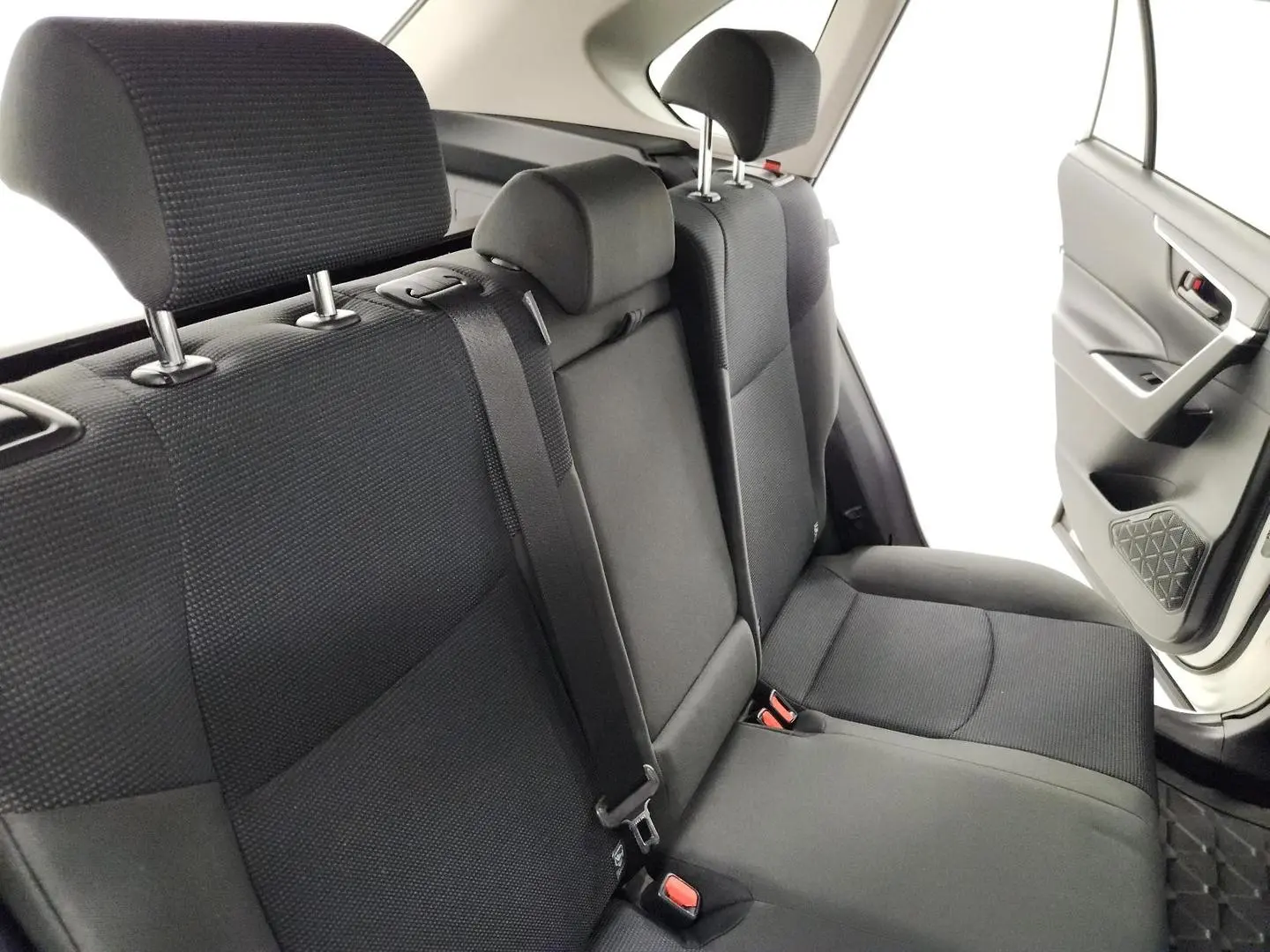 2019 Toyota RAV4 Gallery Image 25