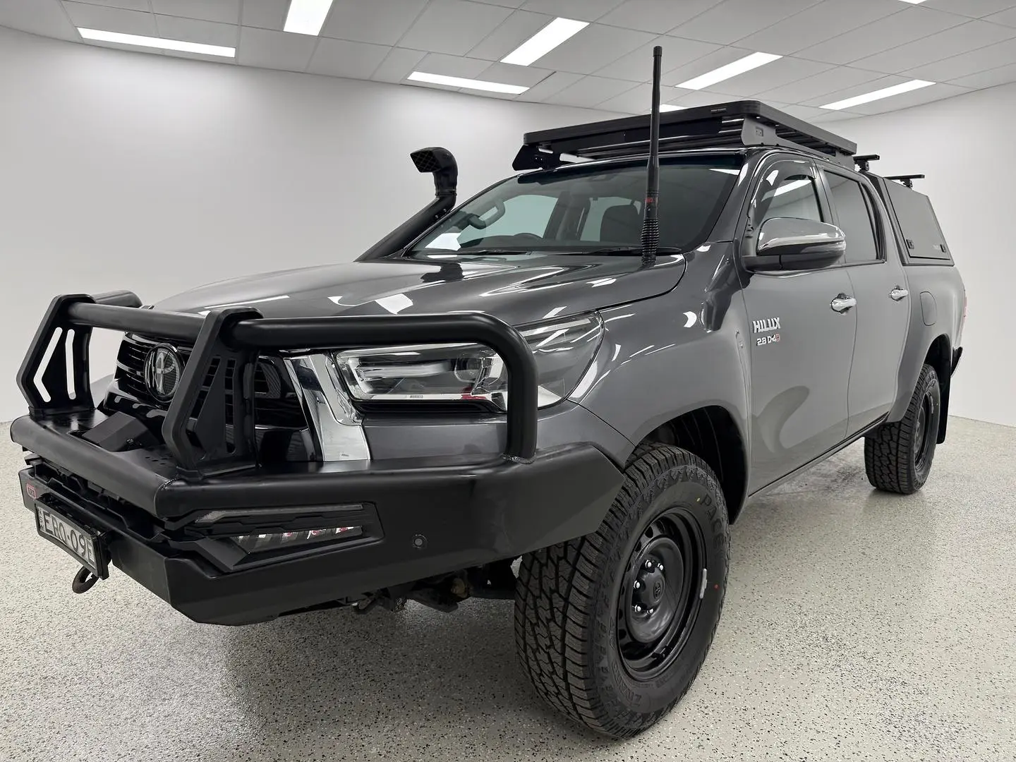 2022 Toyota Hilux Gallery Image 7