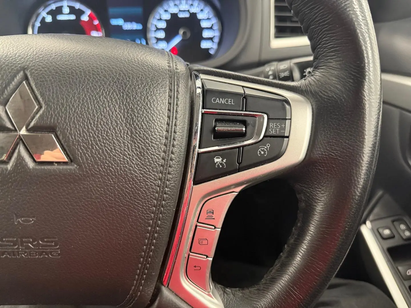 2023 Mitsubishi Pajero Sport Gallery Image 29