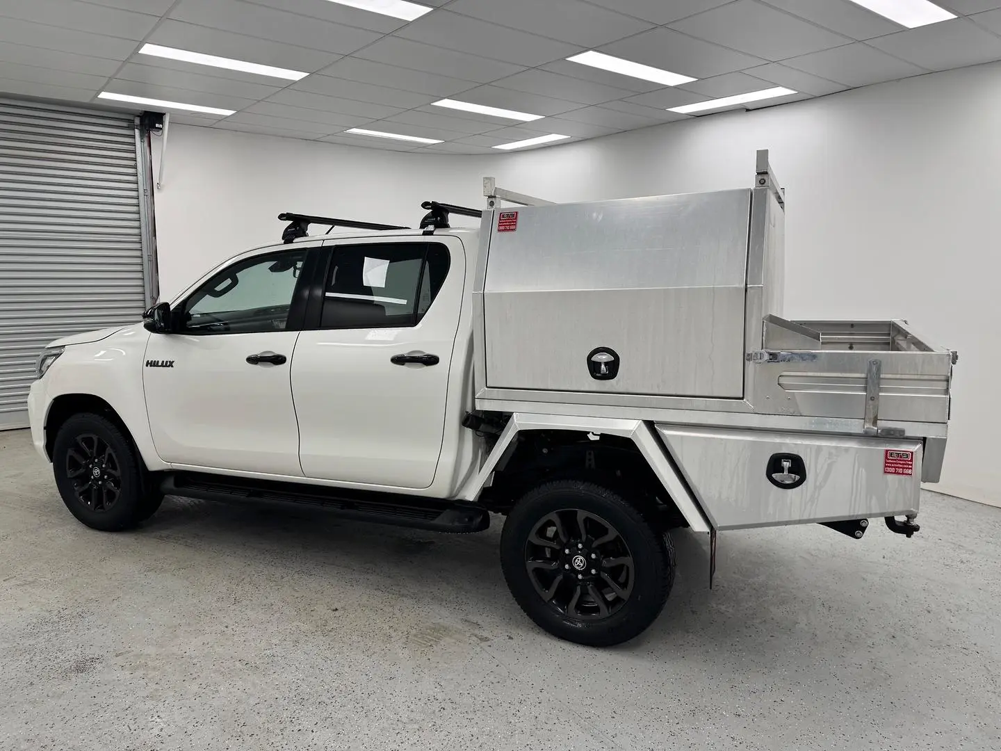 2019 Toyota Hilux Gallery Image 4