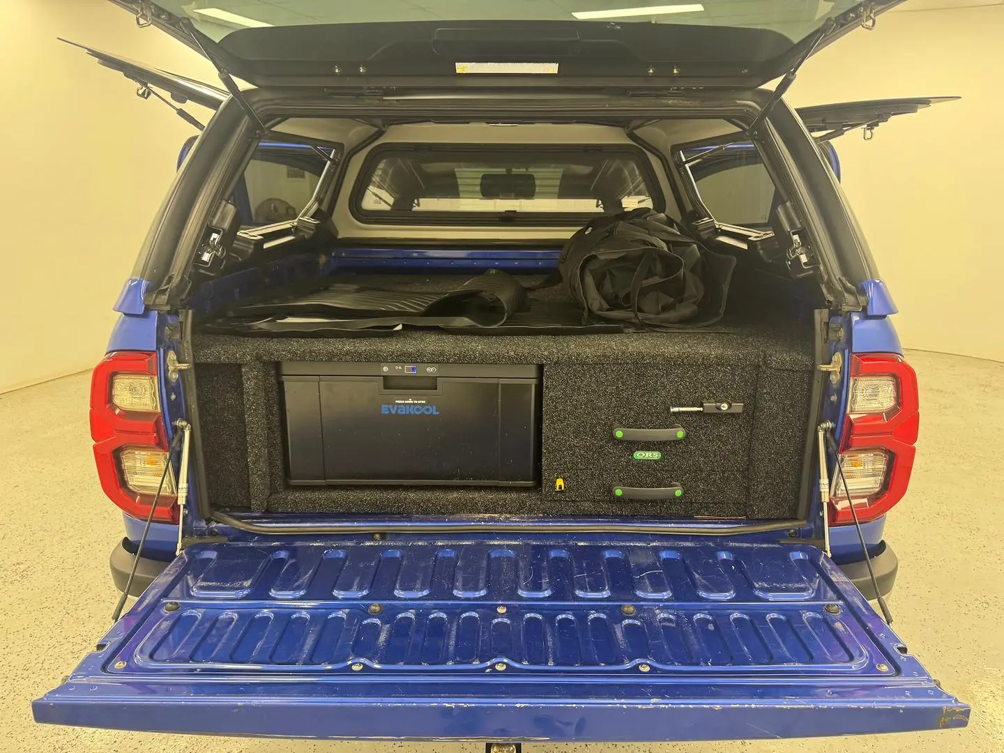 2016 Toyota Hilux Gallery Image 33
