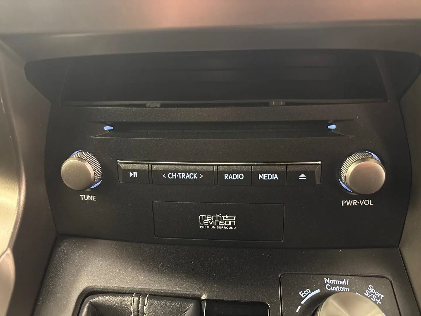 2021 Lexus NX Gallery Image 38