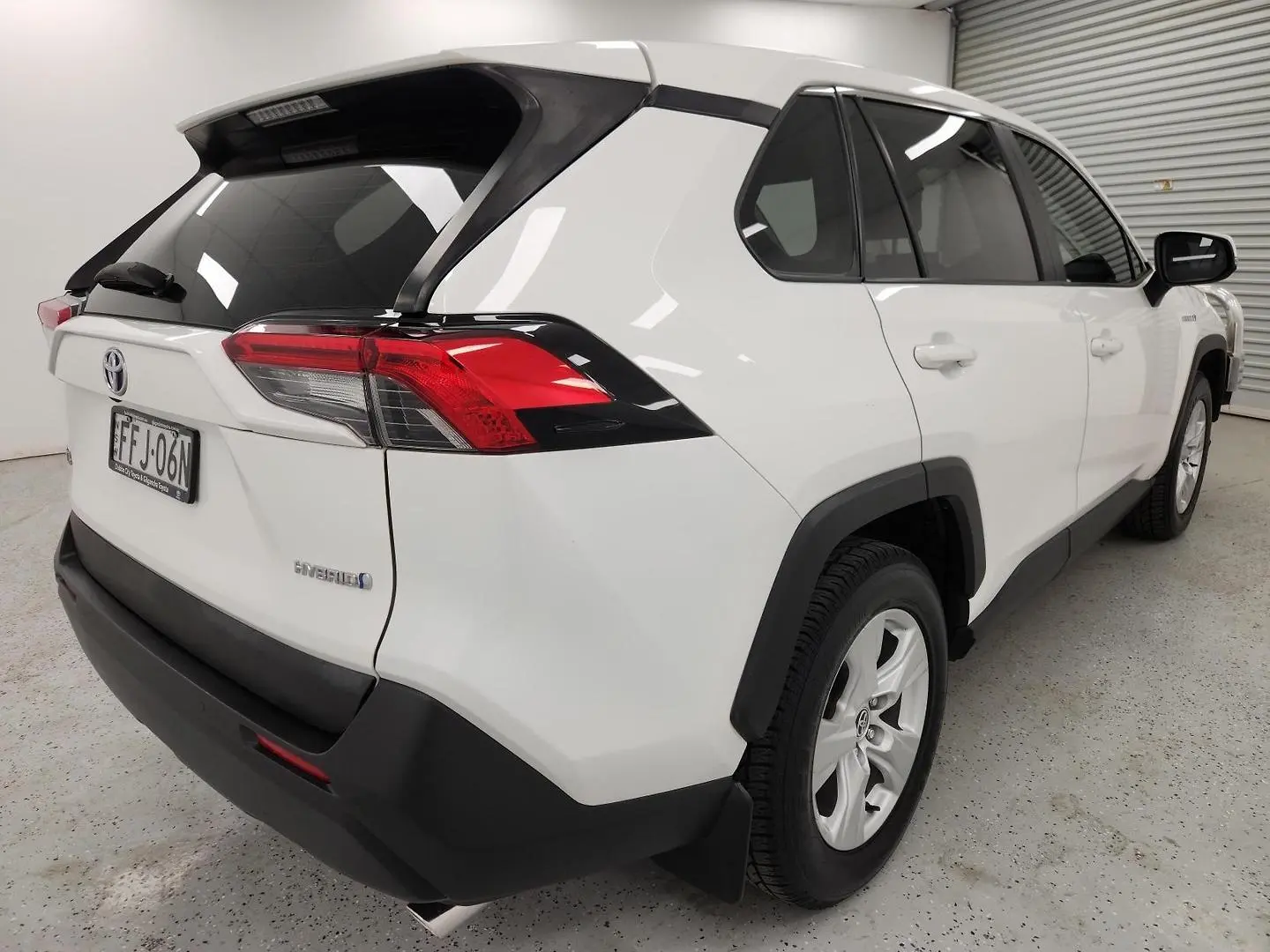 2019 Toyota RAV4 Gallery Image 3