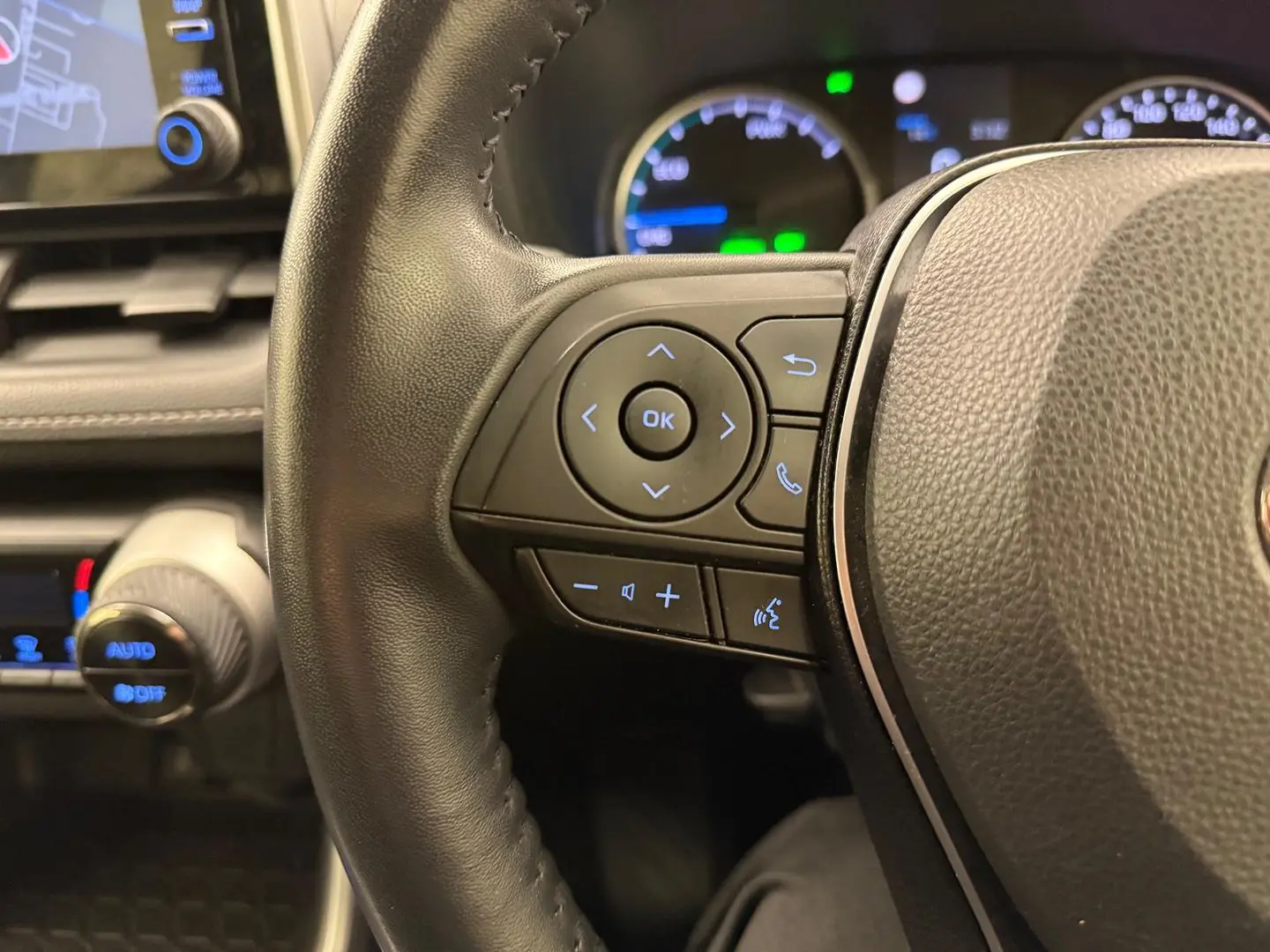 2022 Toyota RAV4 Gallery Image 26