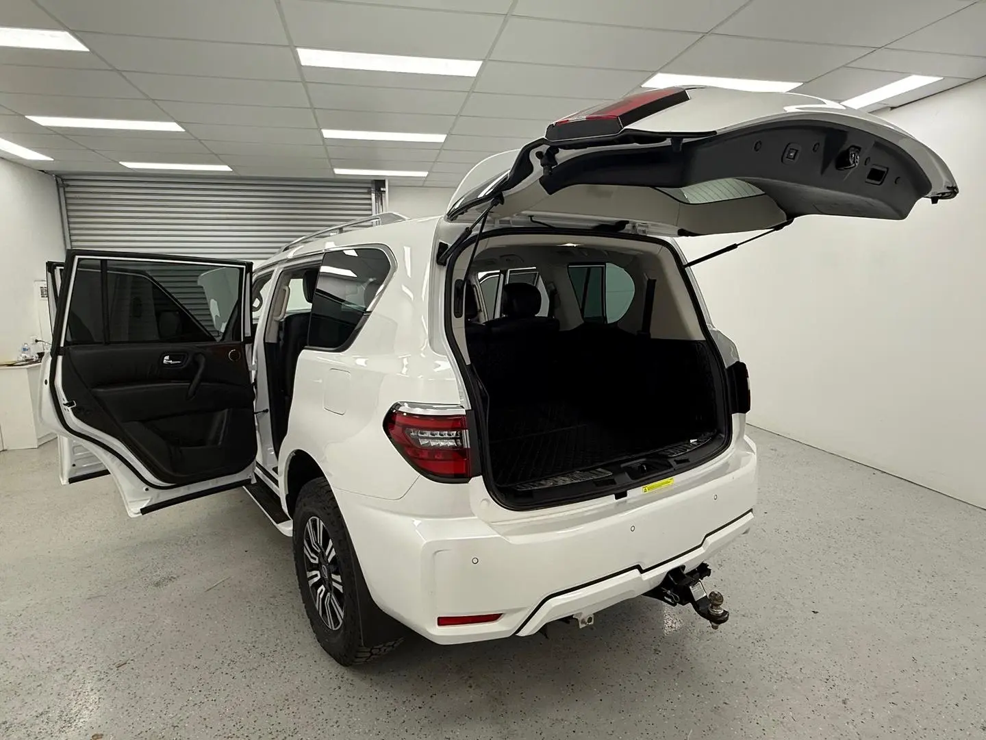 2022 Nissan Patrol Gallery Image 12