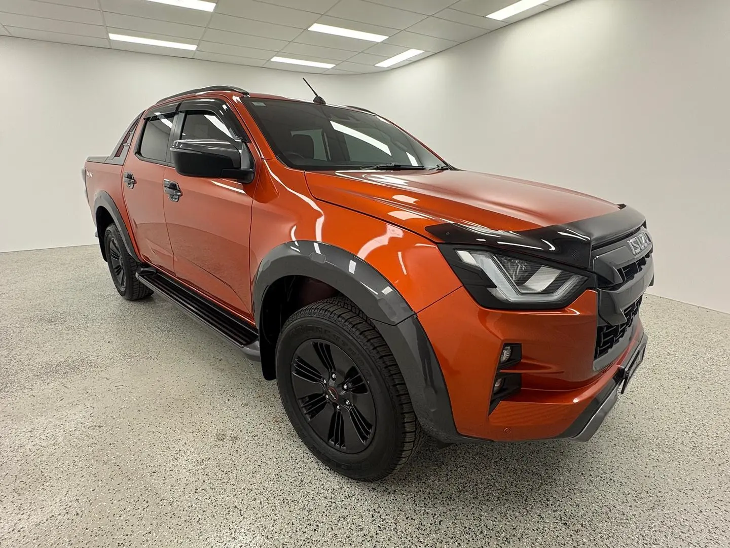 2021 Isuzu D-MAX Gallery Image 1