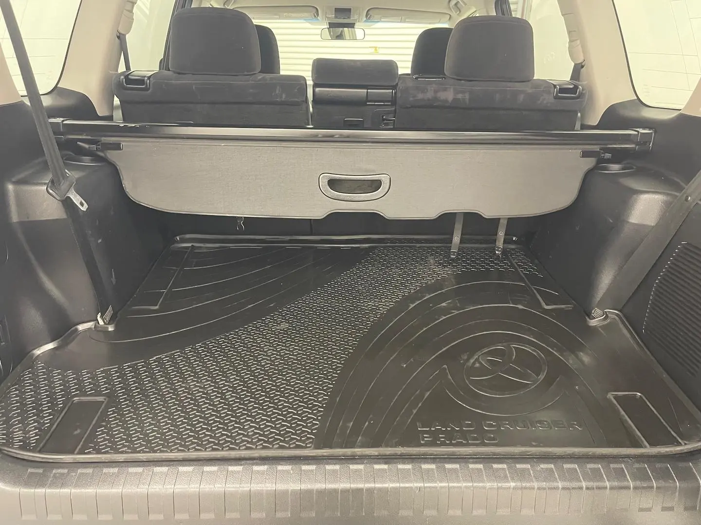 2017 Toyota Landcruiser Prado Gallery Image 19