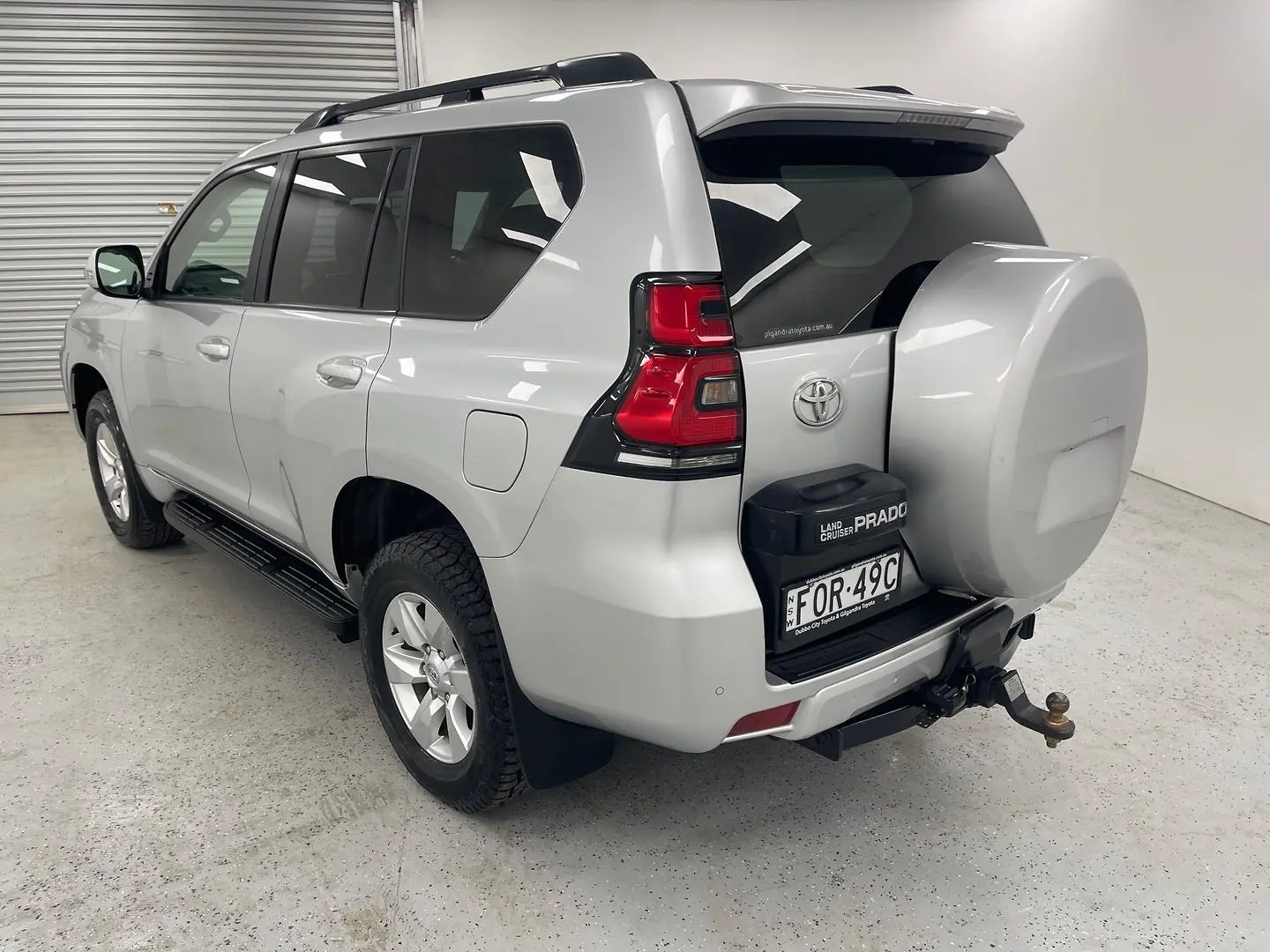 2017 Toyota Landcruiser Prado Gallery Image 5
