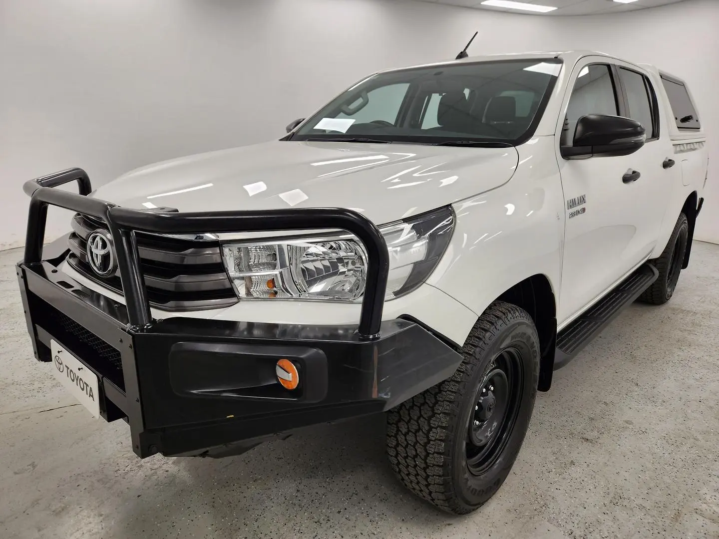 2018 Toyota Hilux Gallery Image 7