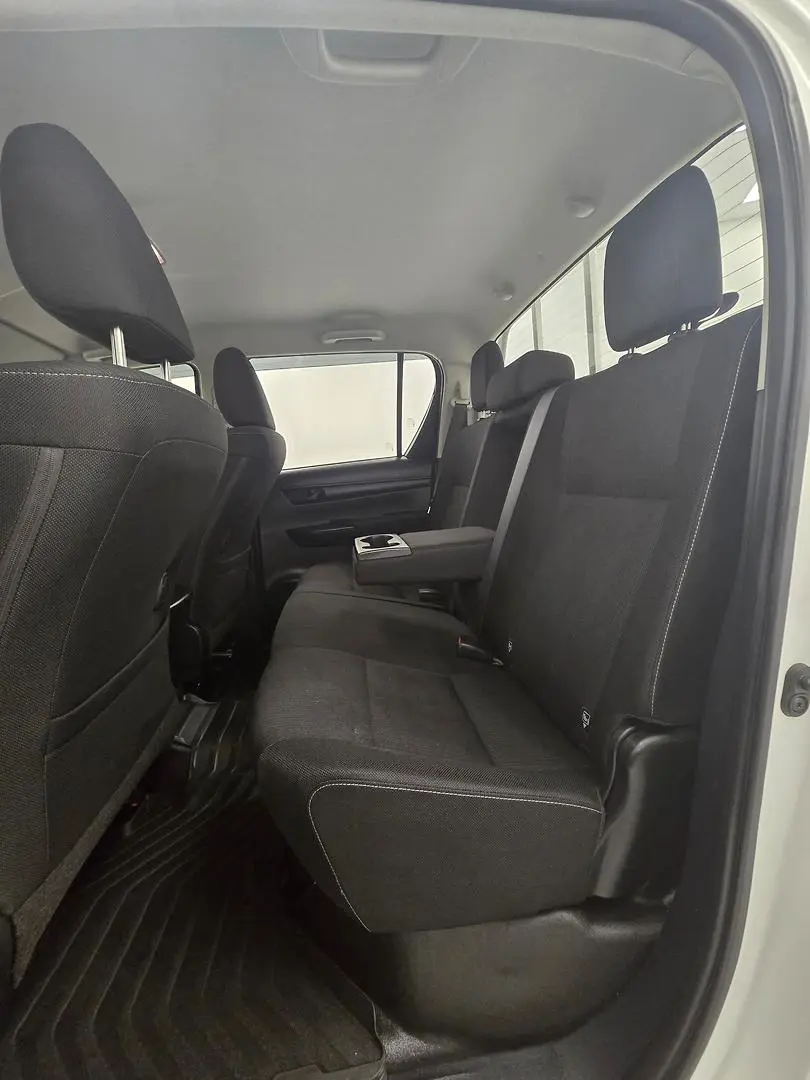 2021 Toyota Hilux Gallery Image 28
