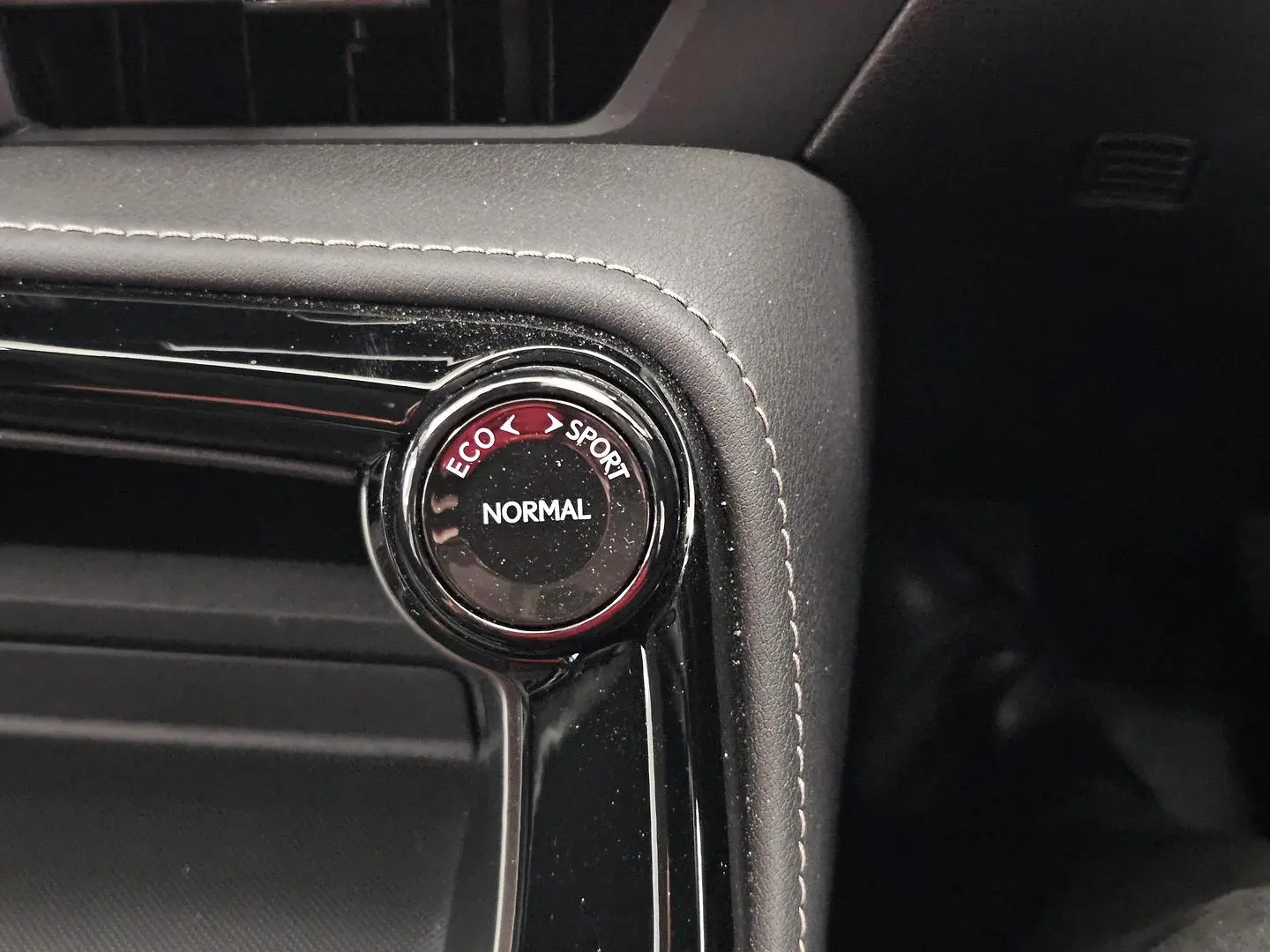 2025 Lexus NX Gallery Image 33