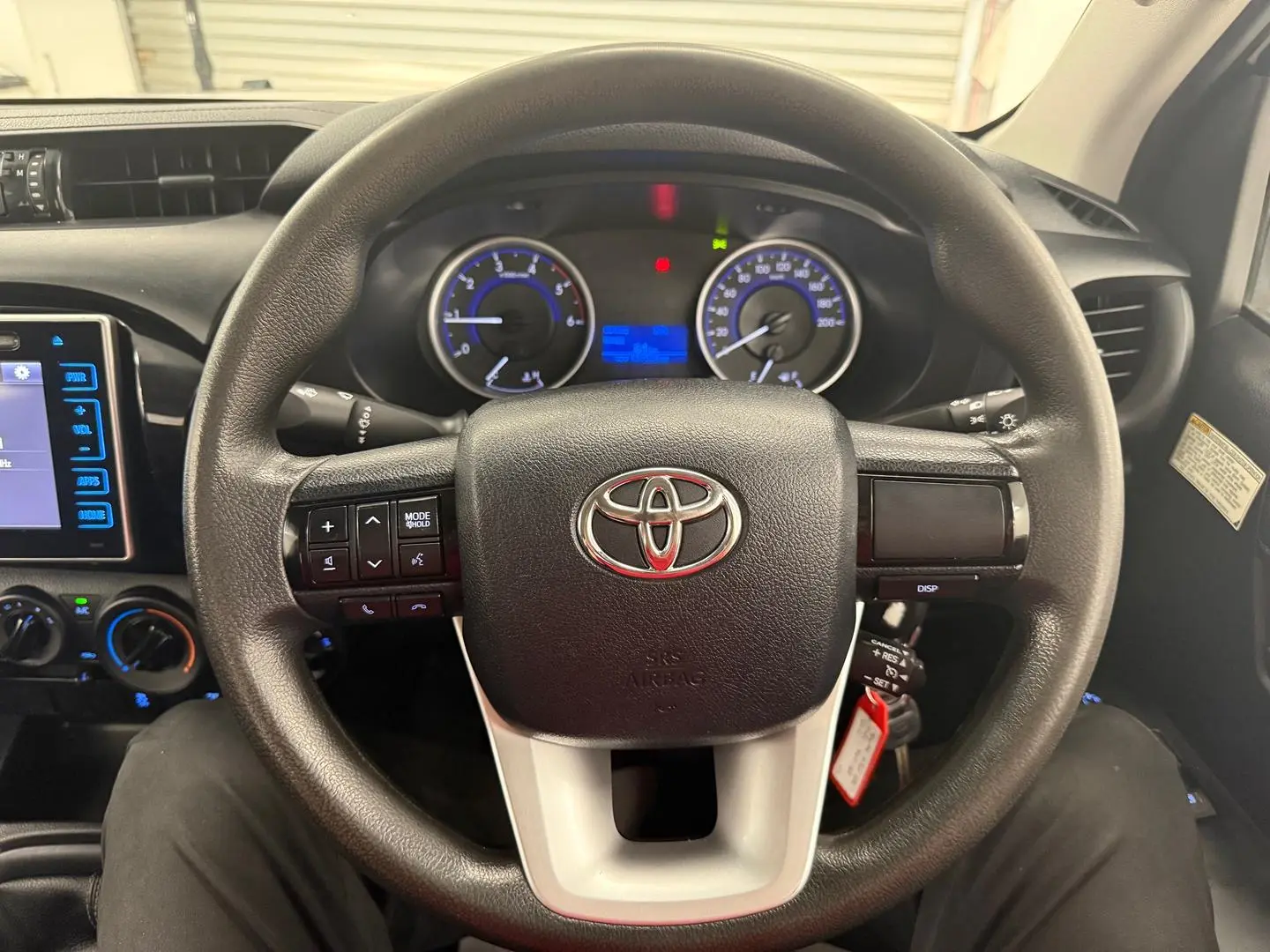 2016 Toyota Hilux Gallery Image 27