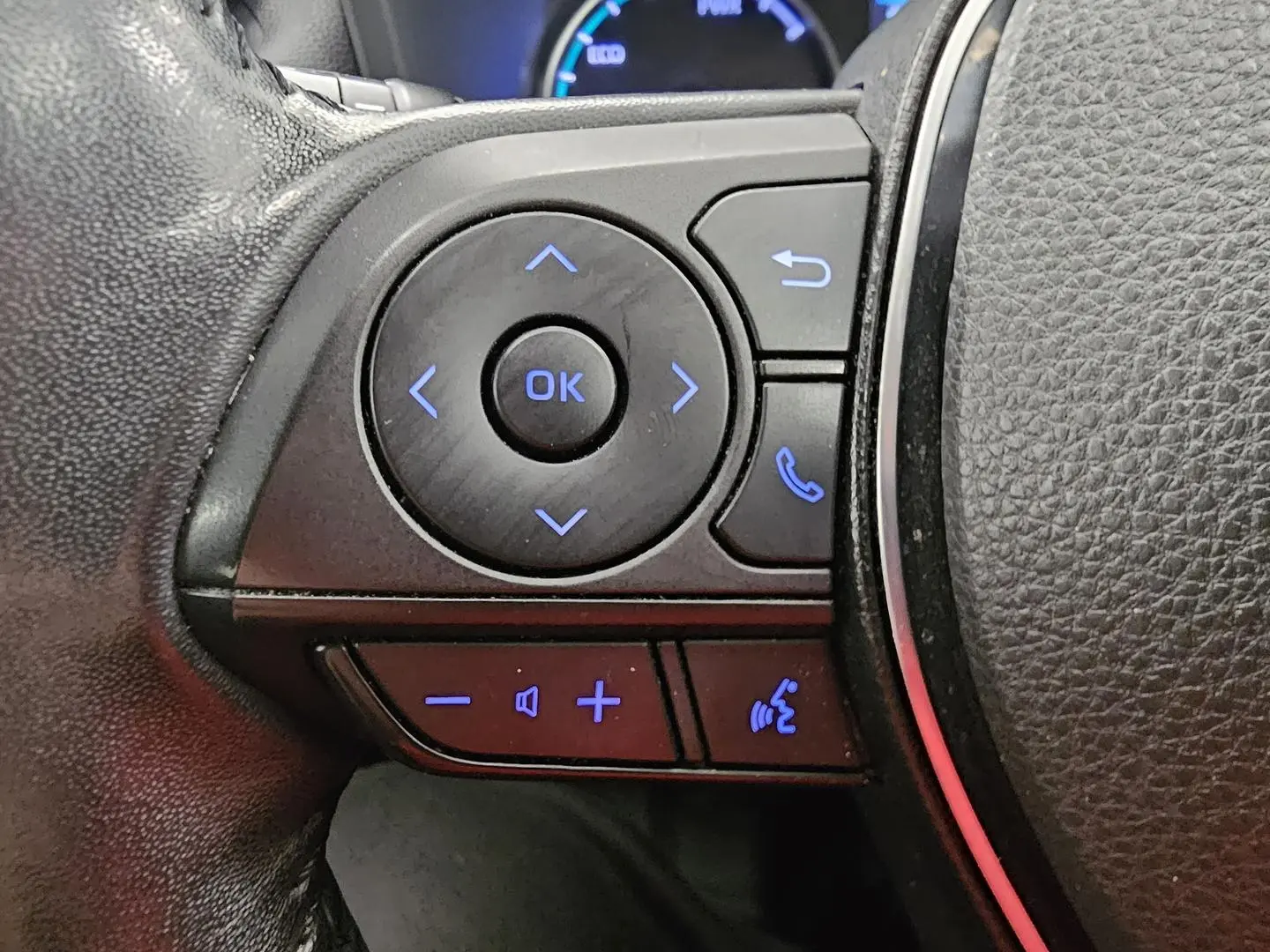 2022 Toyota RAV4 Gallery Image 36