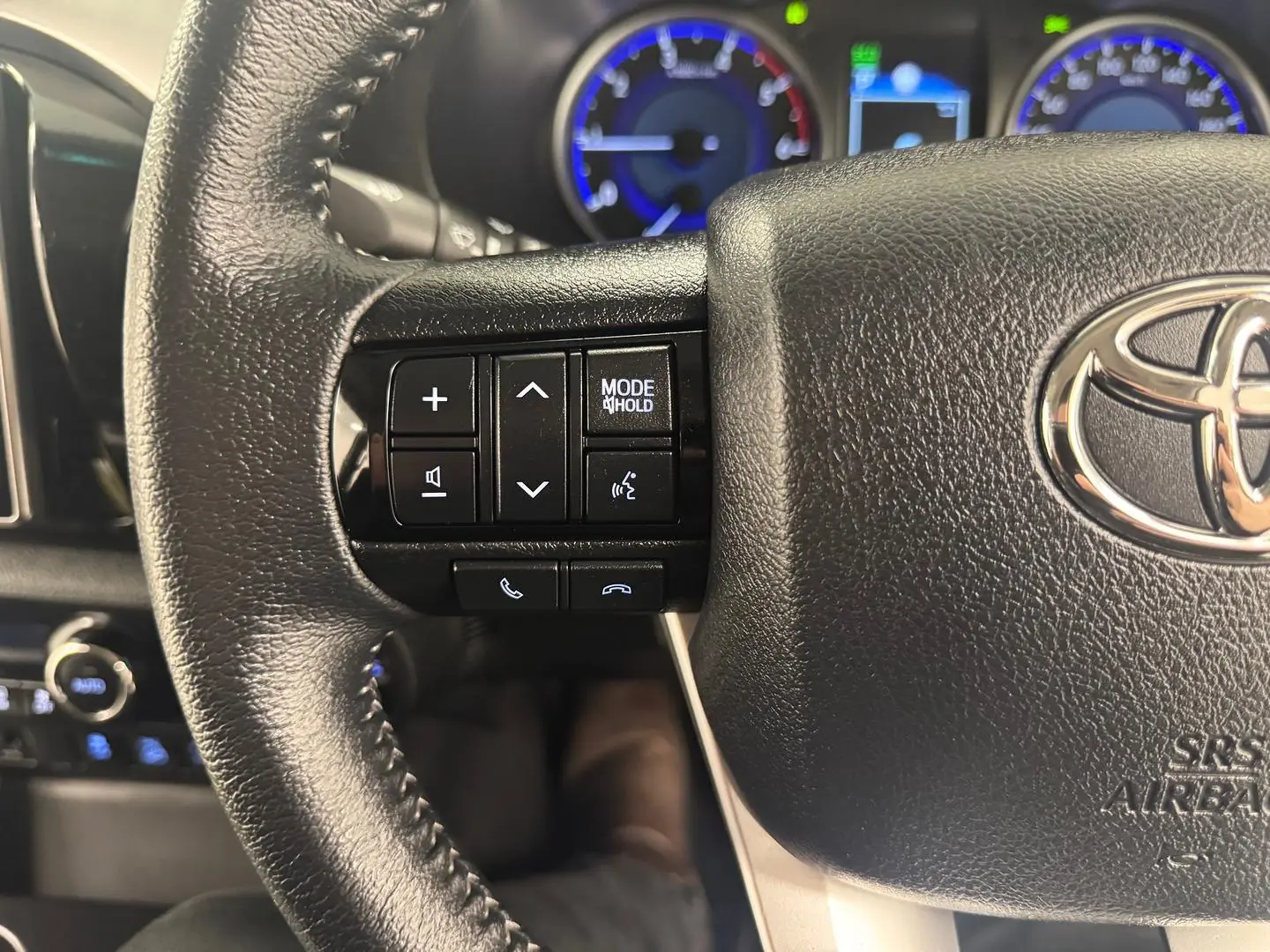 2020 Toyota Hilux Gallery Image 19