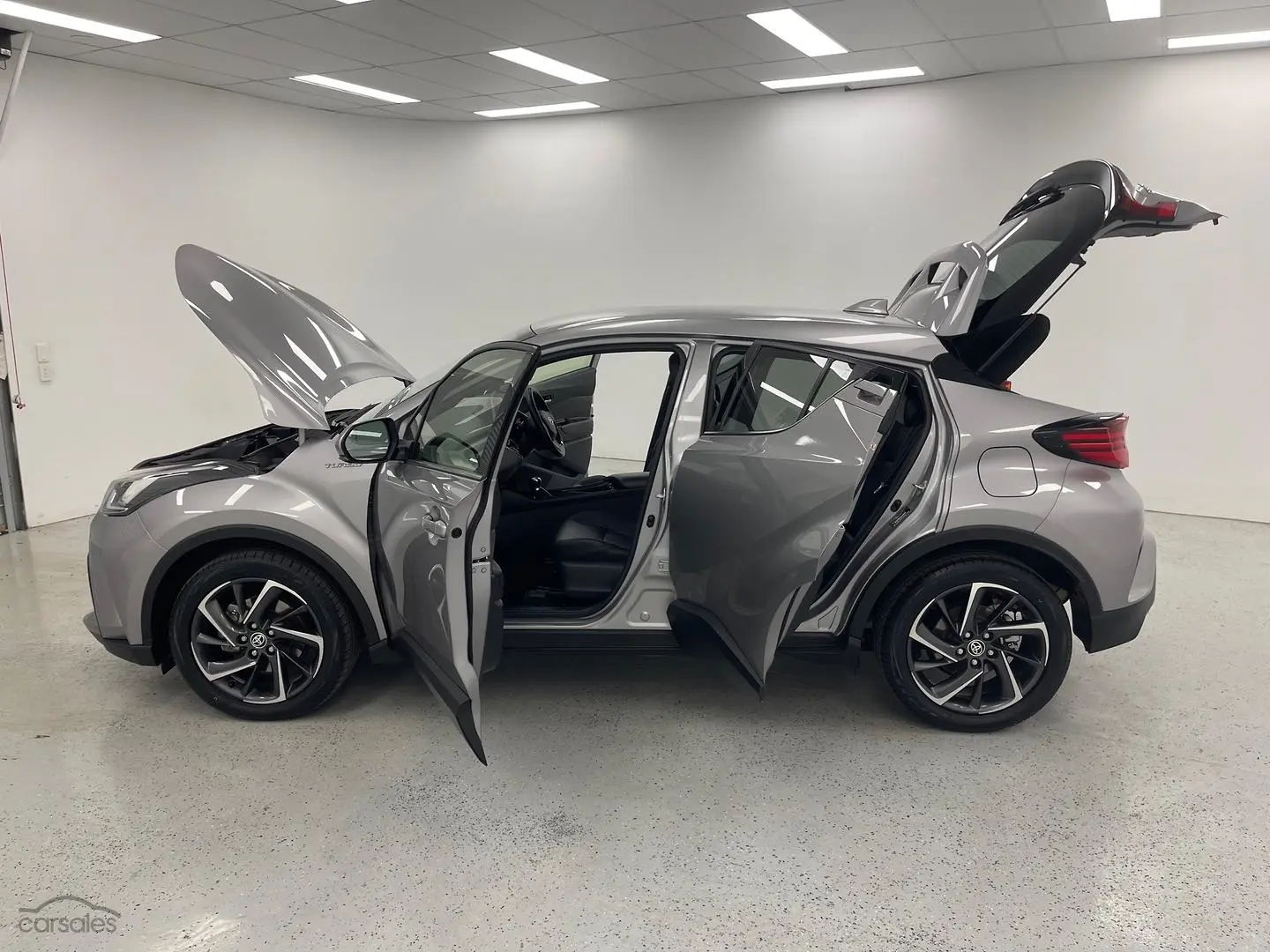 2020 Toyota C-HR Image 11