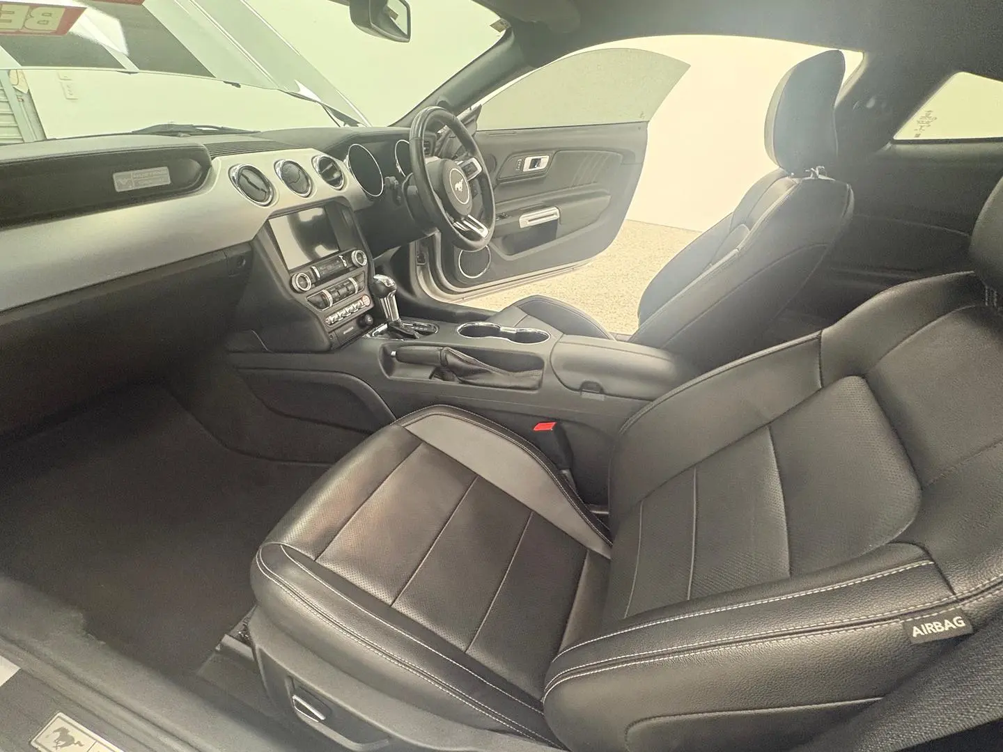 2017 Ford Mustang Gallery Image 20