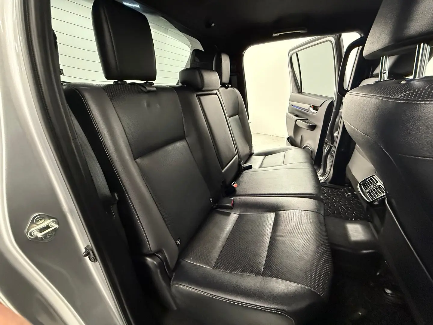 2022 Toyota Hilux Gallery Image 17