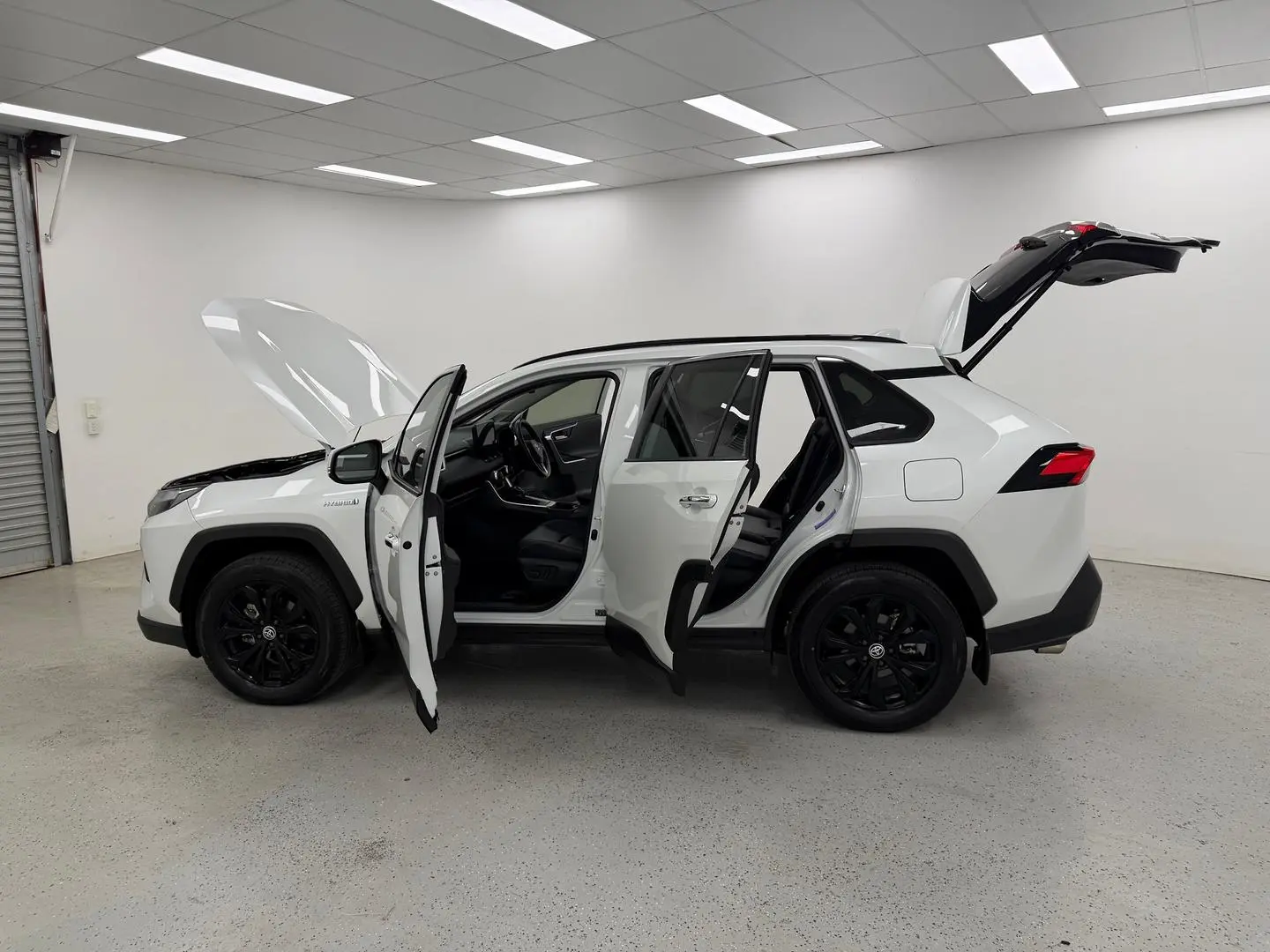 2023 Toyota RAV4 Gallery Image 12