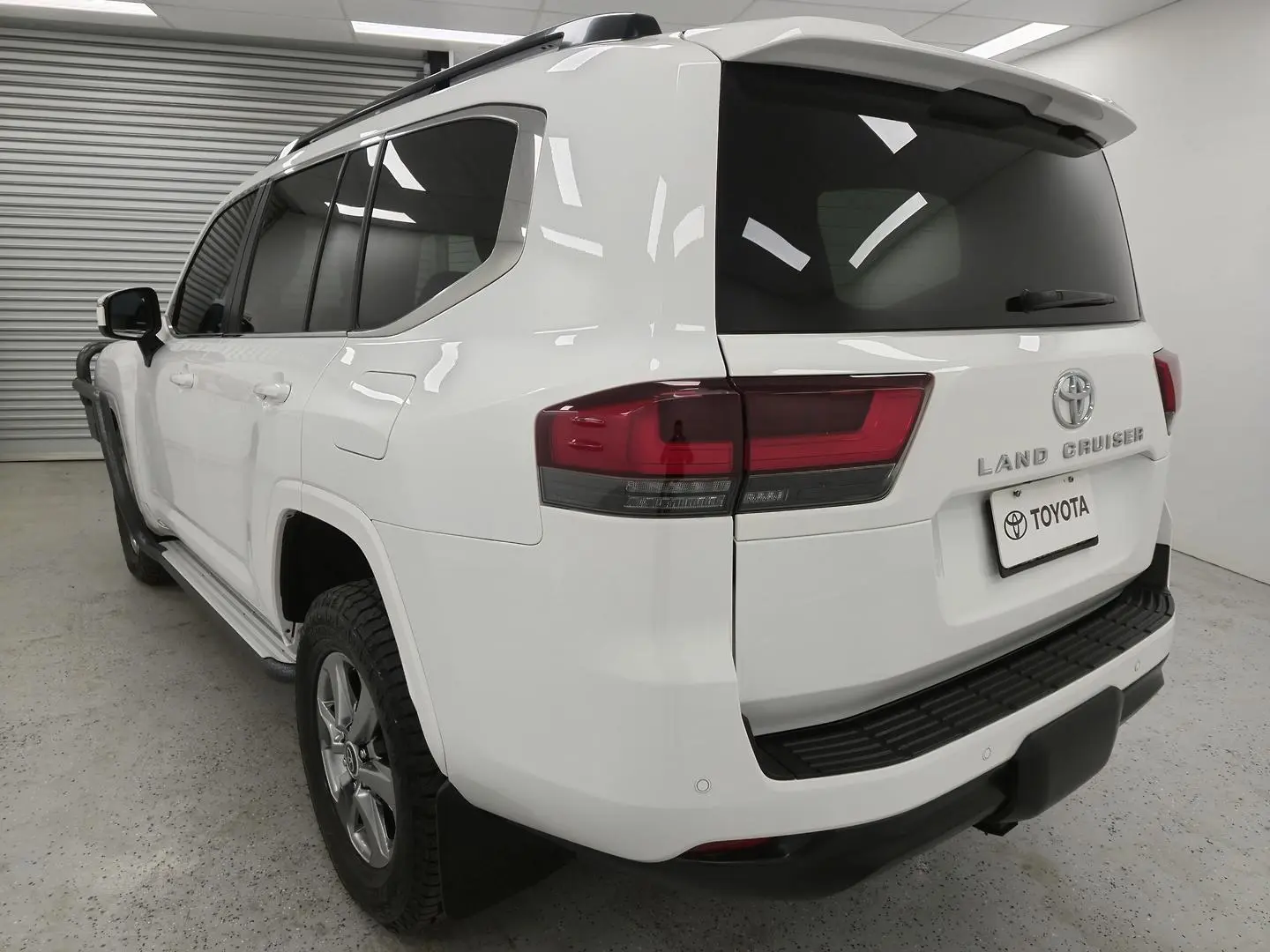 2022 Toyota Landcruiser Gallery Image 5