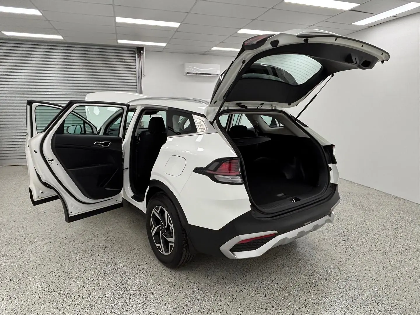 2024 Kia Sportage Gallery Image 12