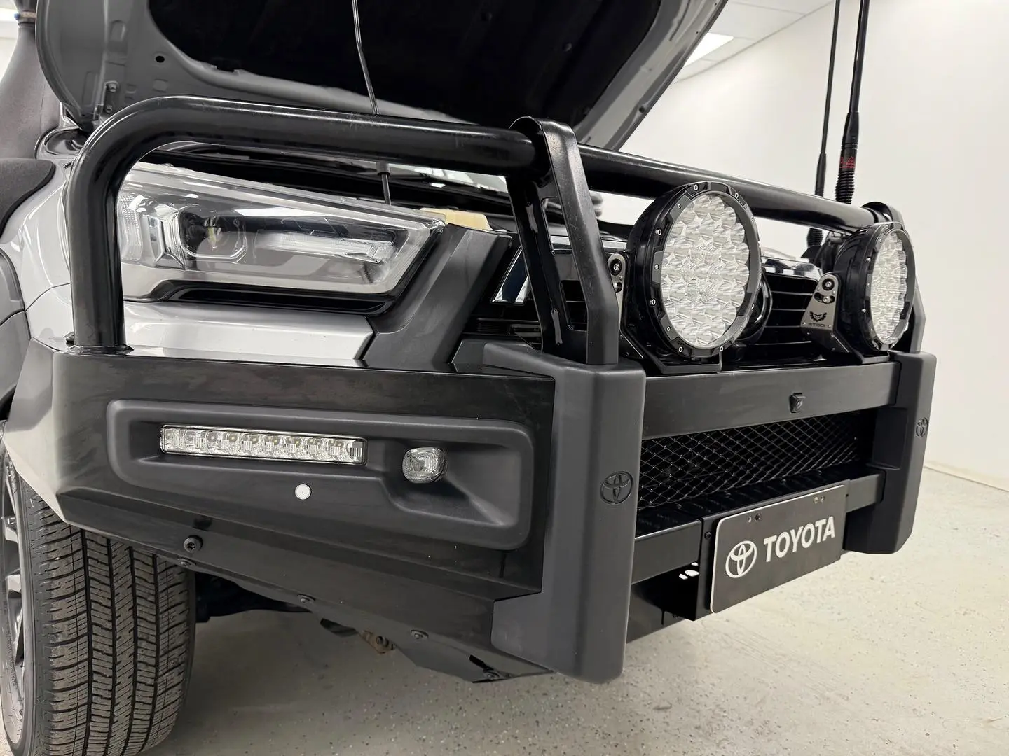 2022 Toyota Hilux Gallery Image 22