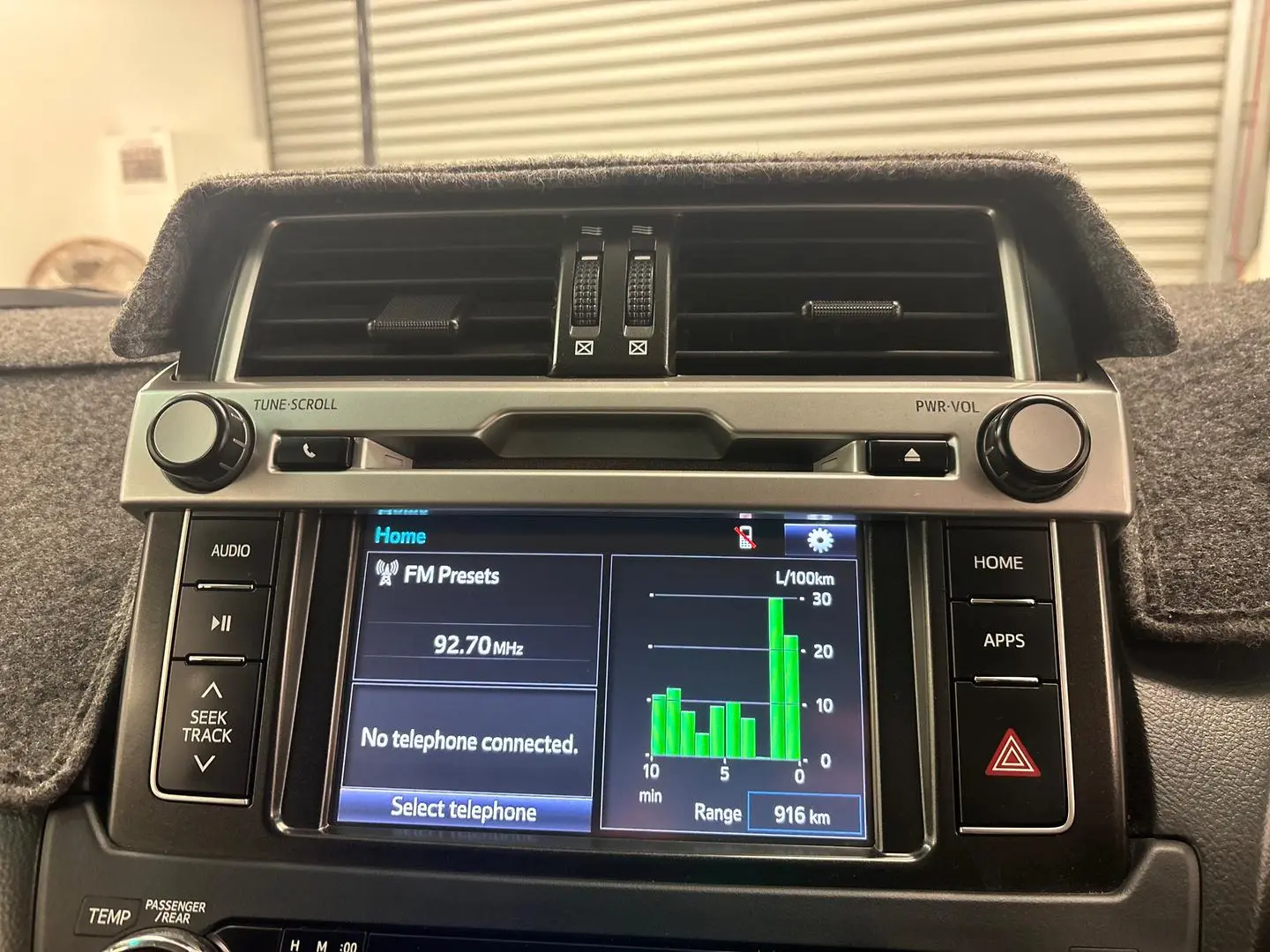 2015 Toyota Landcruiser Prado Gallery Image 29