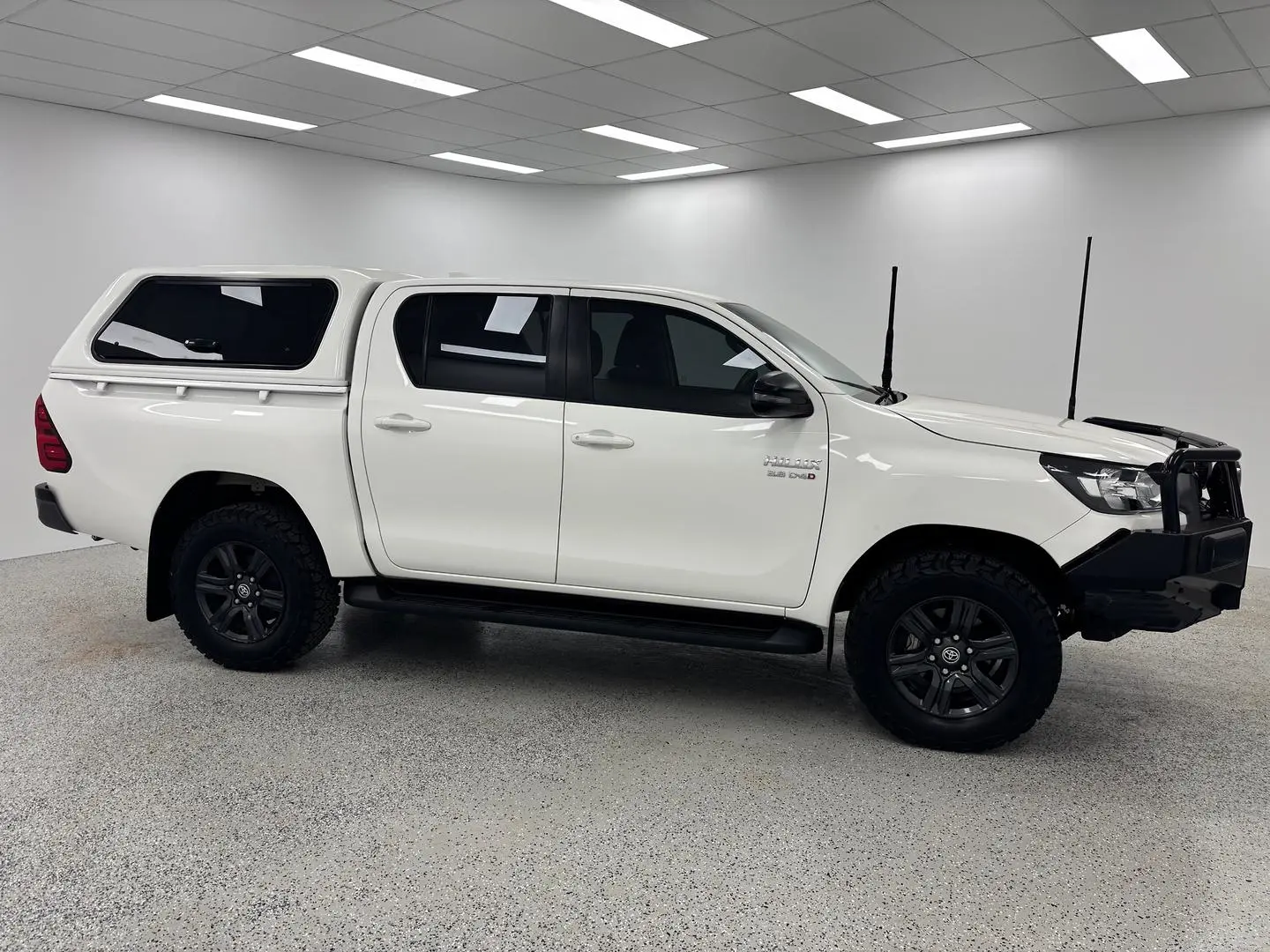 2023 Toyota Hilux Gallery Image 2