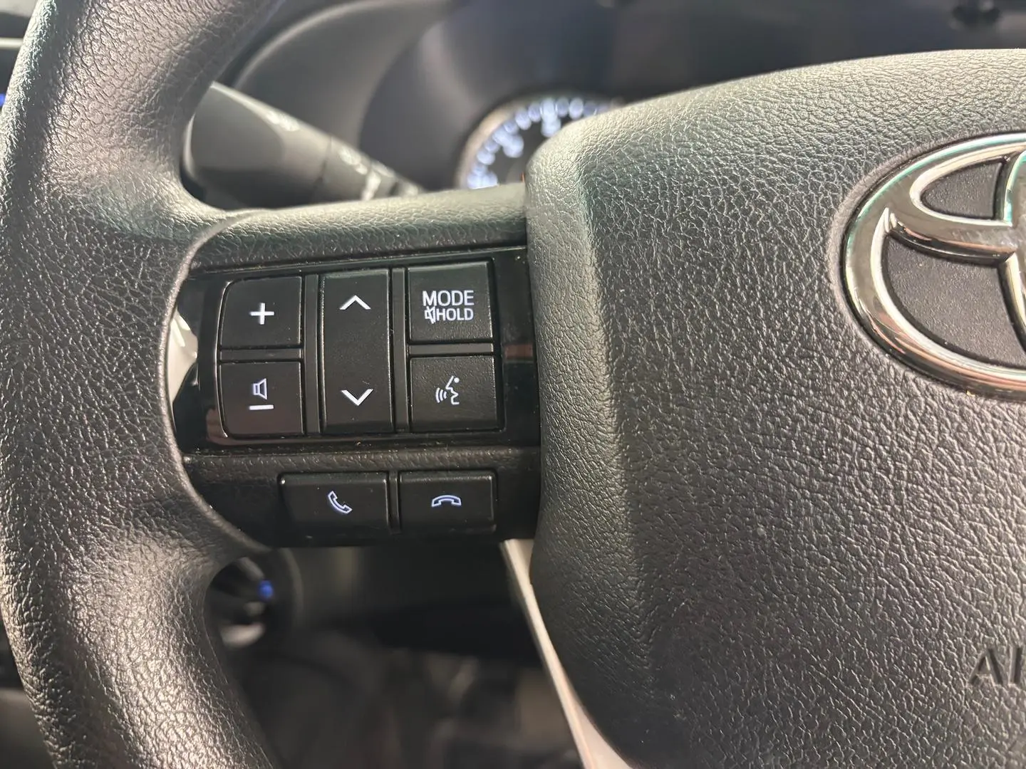 2023 Toyota Hilux Gallery Image 28