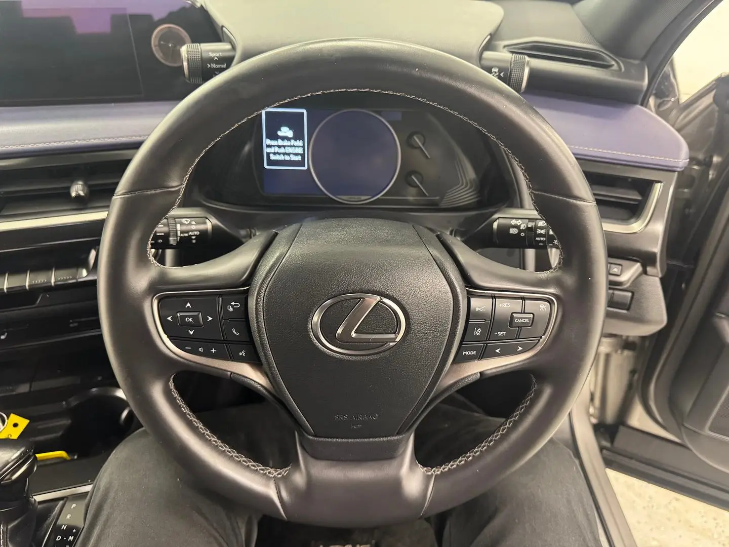 2021 Lexus UX Gallery Image 19