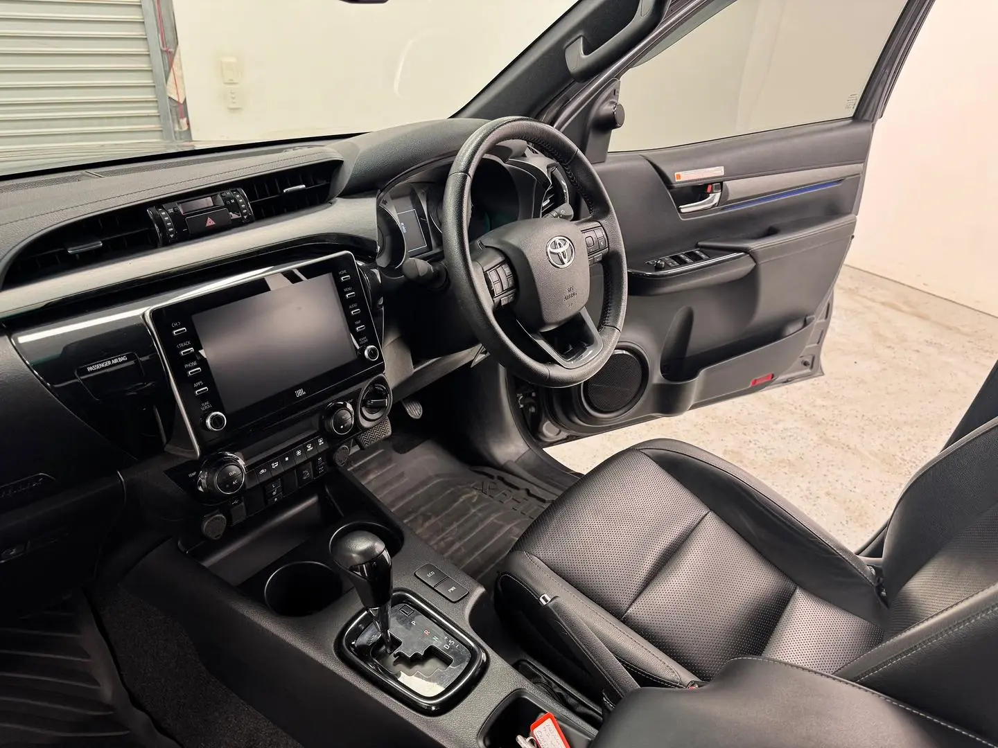 2023 Toyota Hilux Gallery Image 32