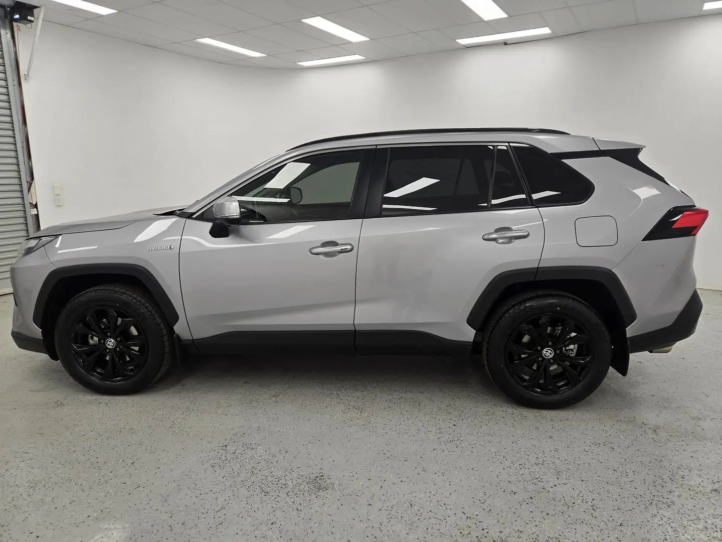 2022 Toyota RAV4 Gallery Image 6