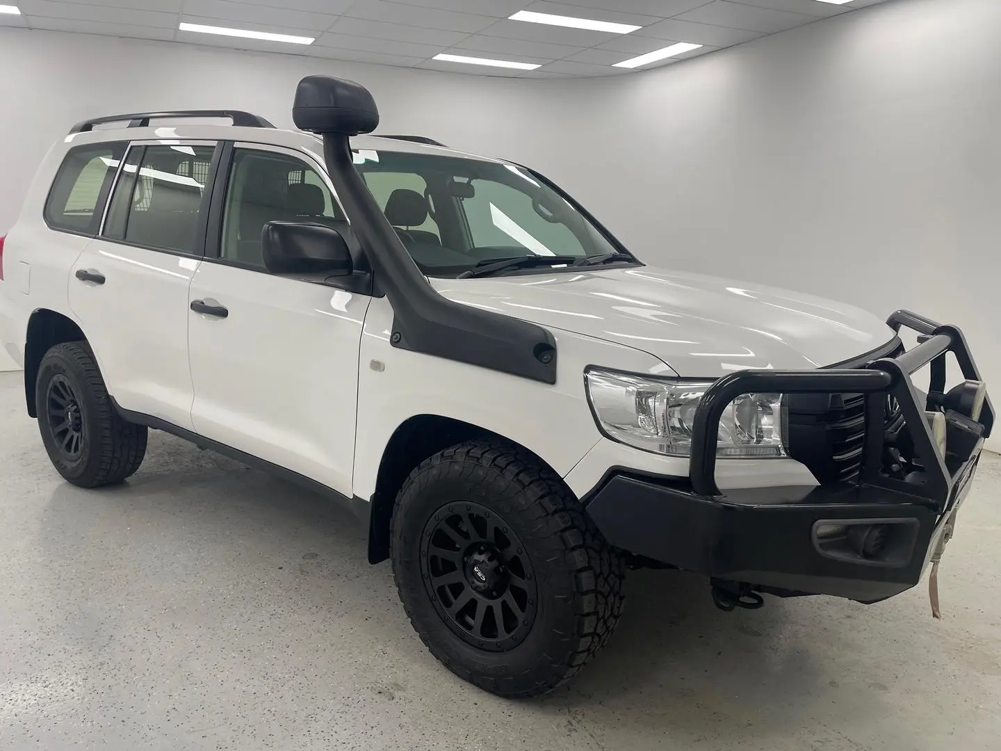 2020 Toyota Landcruiser Gallery Image 1