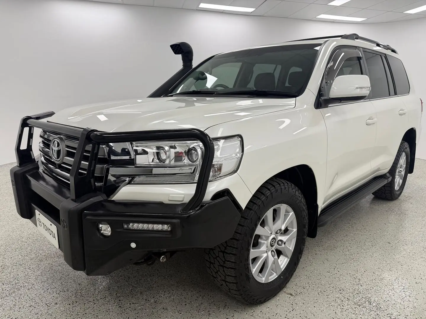 2019 Toyota Landcruiser Gallery Image 7