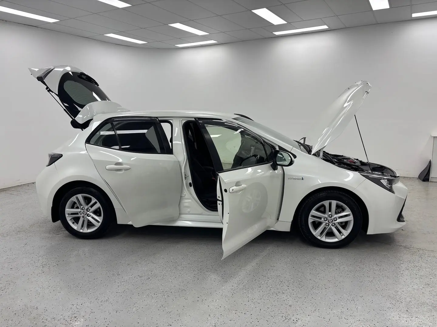 2019 Toyota Corolla Gallery Image 9