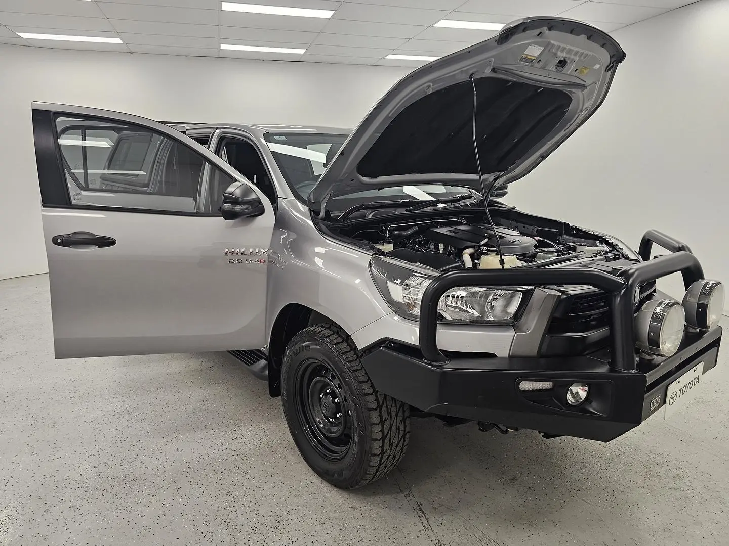 2022 Toyota Hilux Gallery Image 24