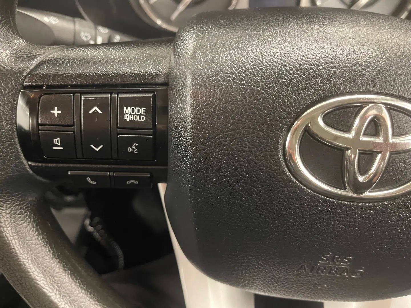 2020 Toyota Hilux Gallery Image 22