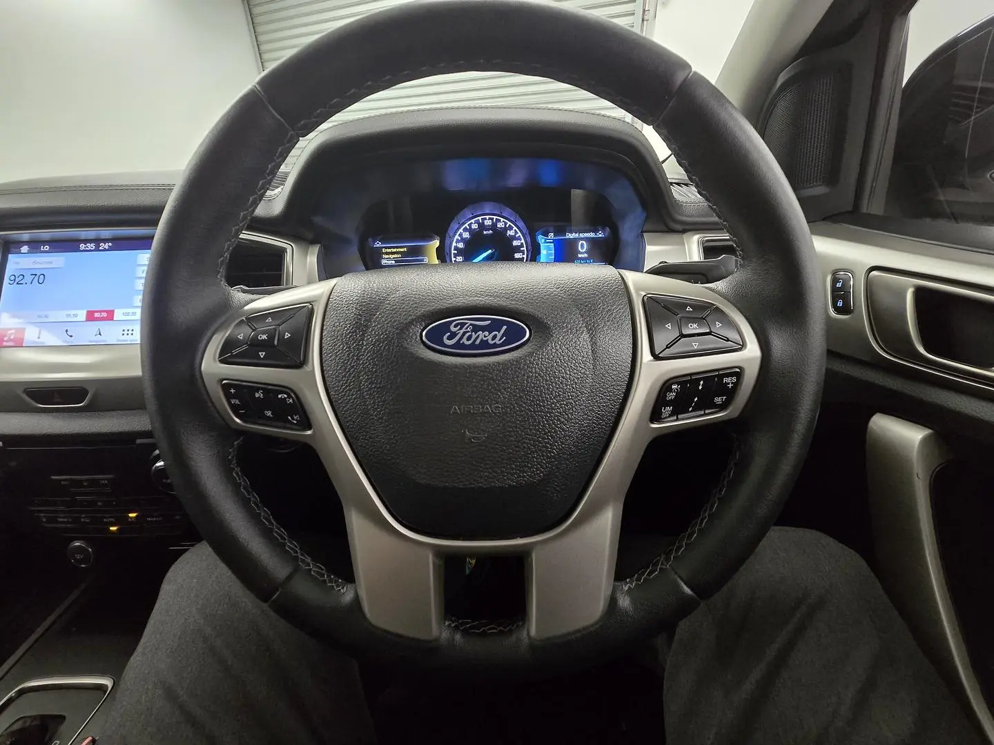 2019 Ford Everest Gallery Image 23