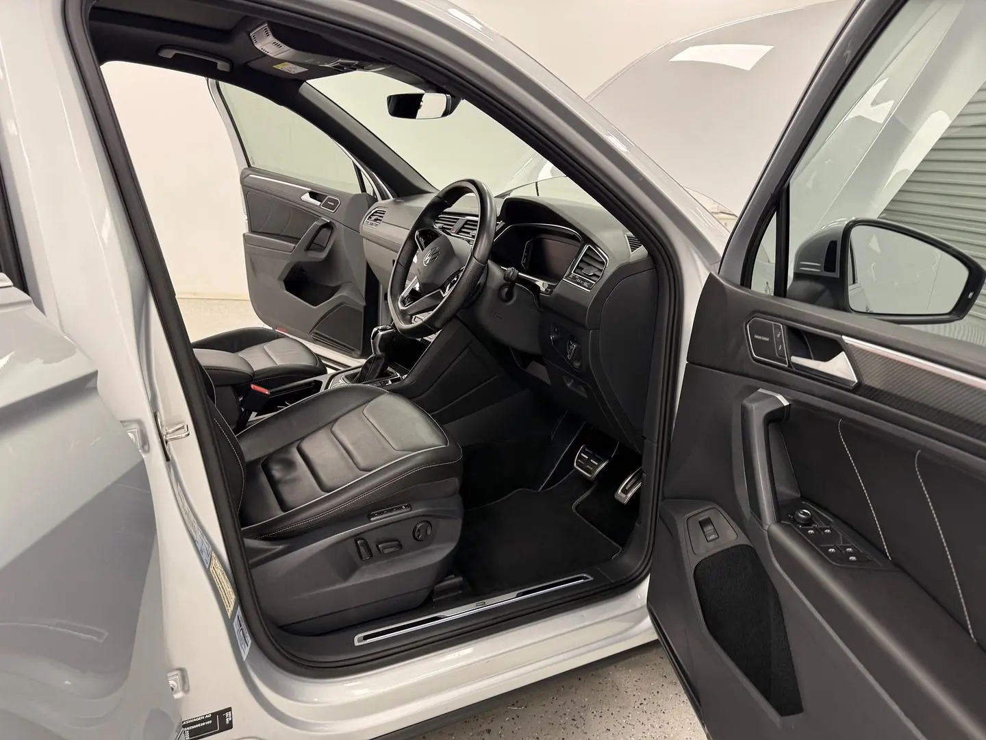 2021 Volkswagen Tiguan Gallery Image 21