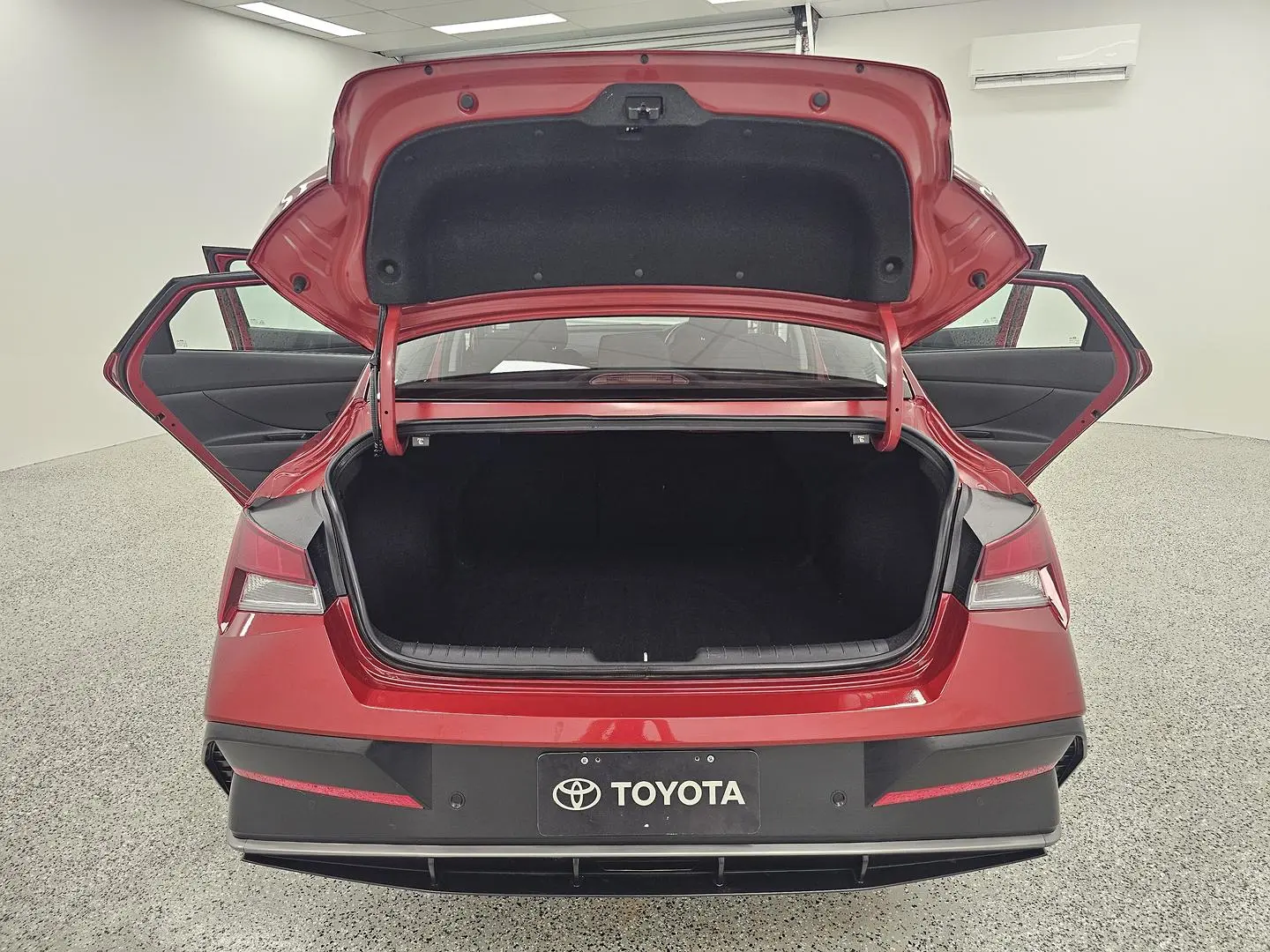 2024 Hyundai i30 Gallery Image 19