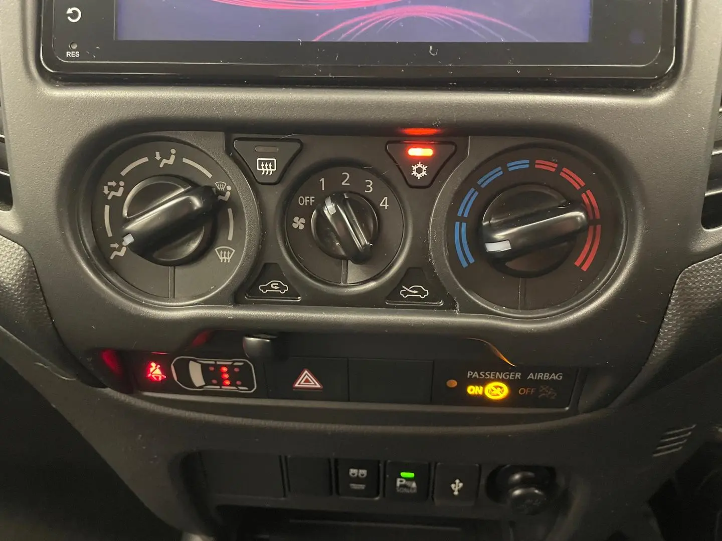 2022 Mitsubishi Triton Gallery Image 25