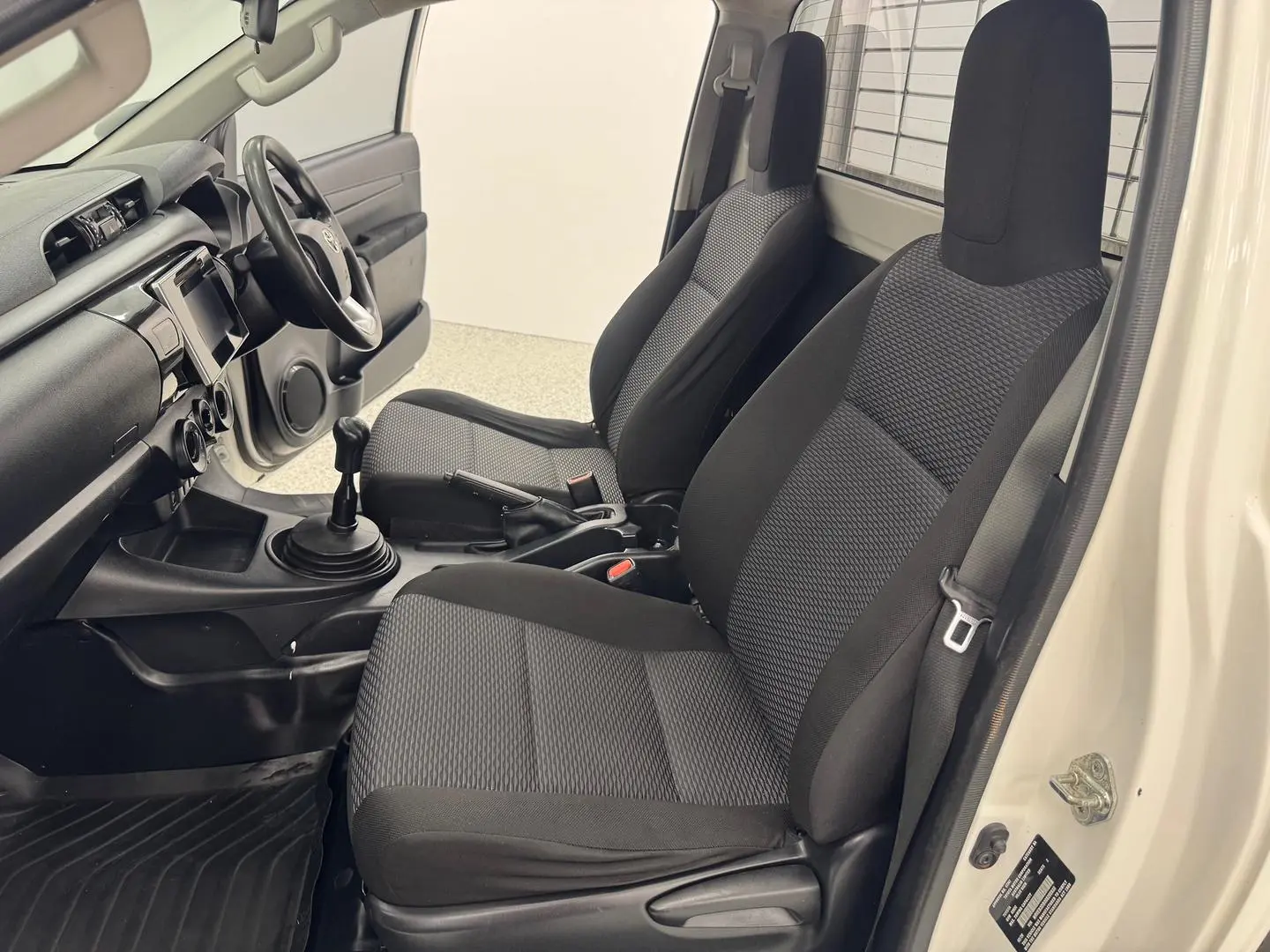 2020 Toyota Hilux Gallery Image 26