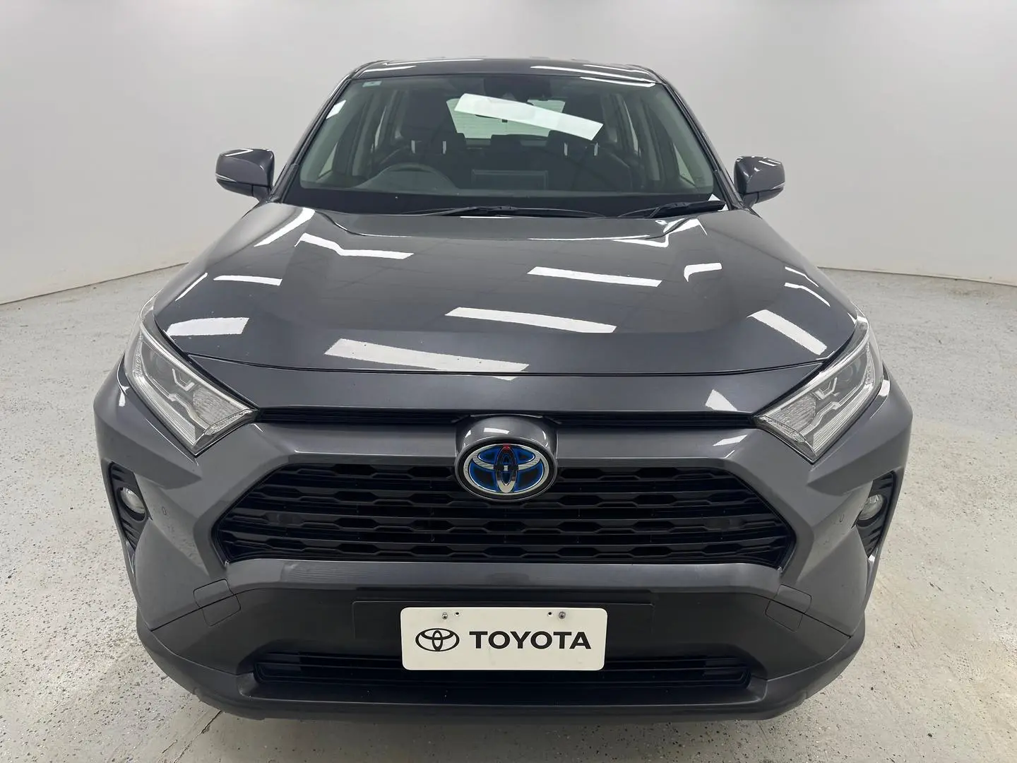 2019 Toyota RAV4 Gallery Image 32