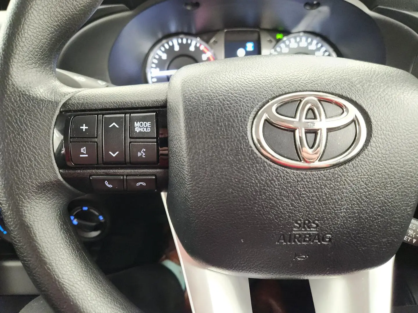 2021 Toyota Hilux Gallery Image 26